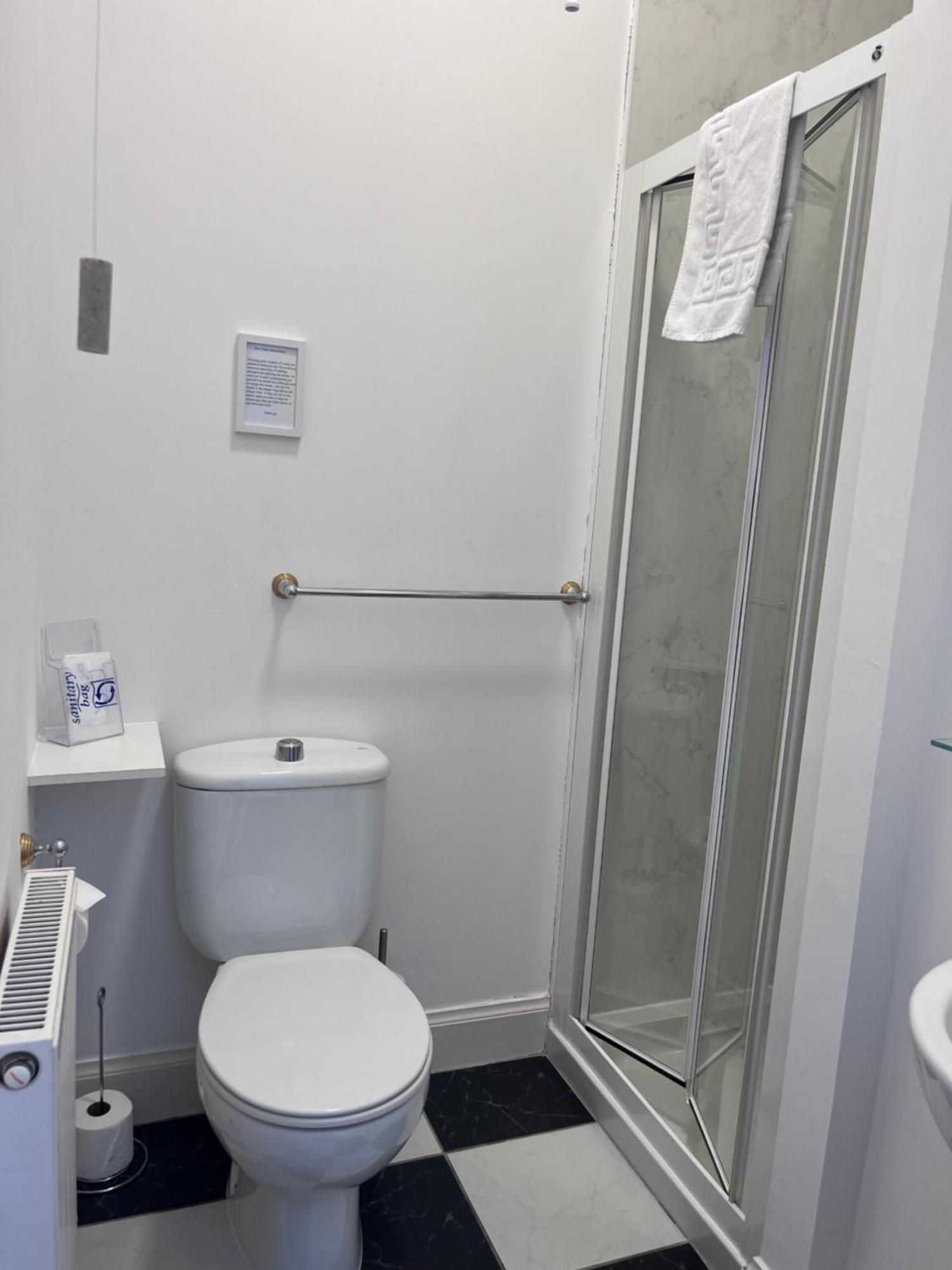 Single Room with Bathroom,1569298955:JPEG