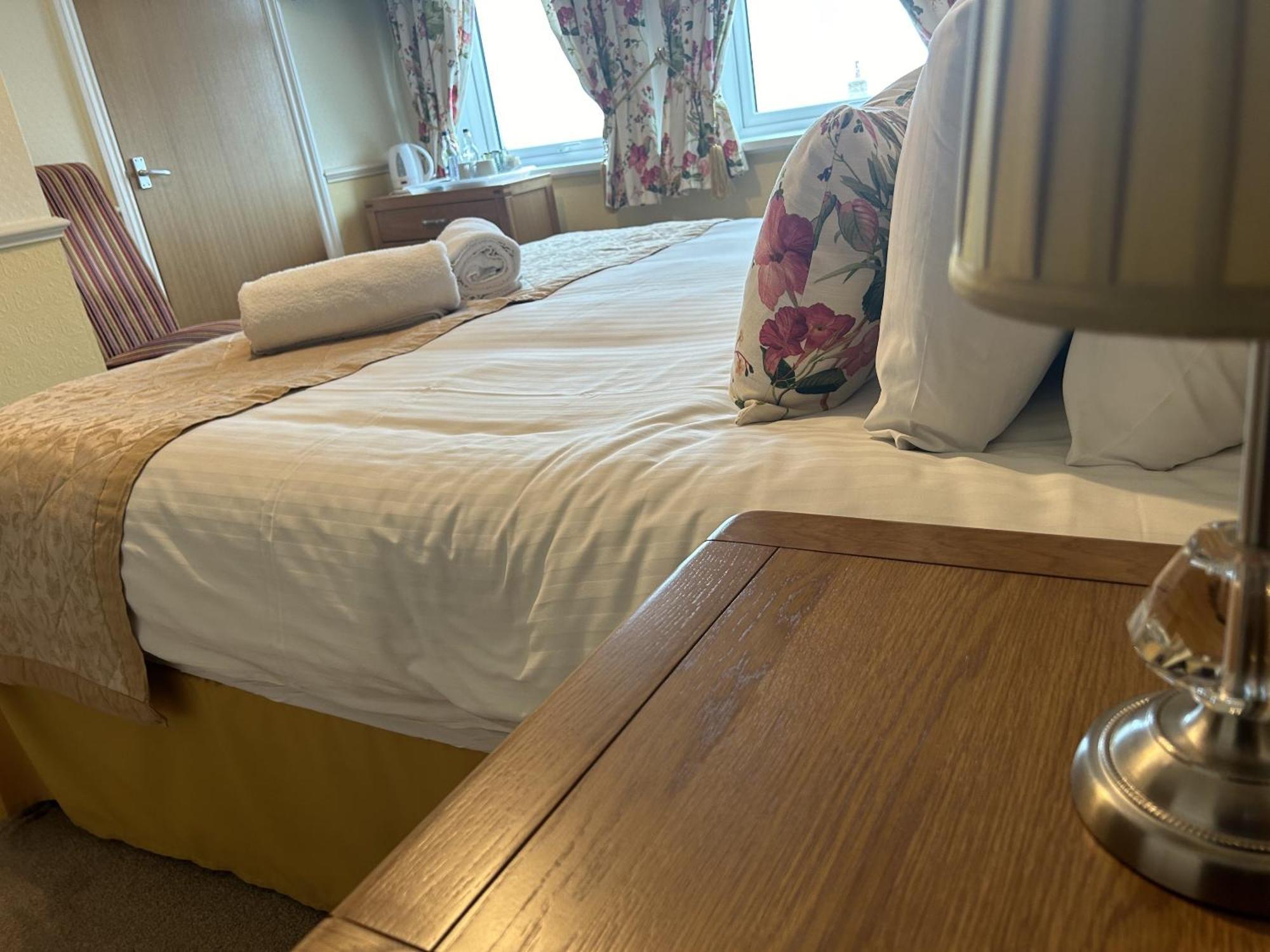 Standard Twin Room with Garden View