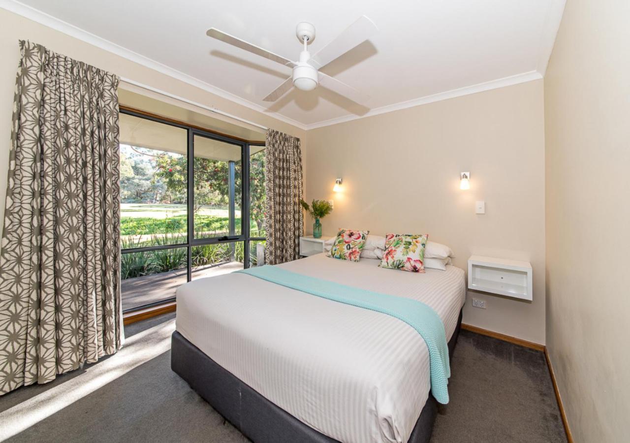 Creek Side Villa  (5 Guests)