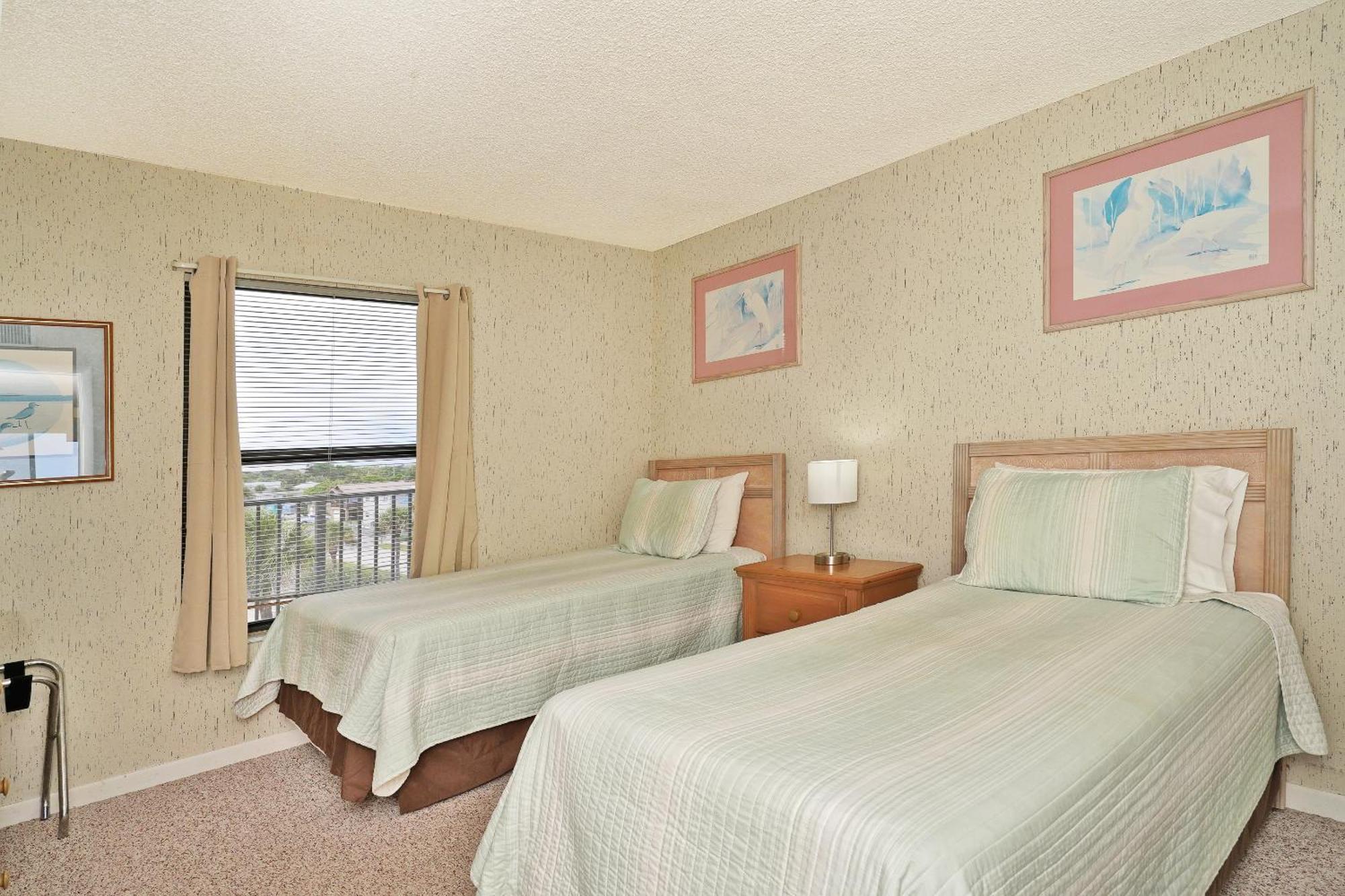 Two-Bedroom Apartment Oceanfront,1607725441:JPEG