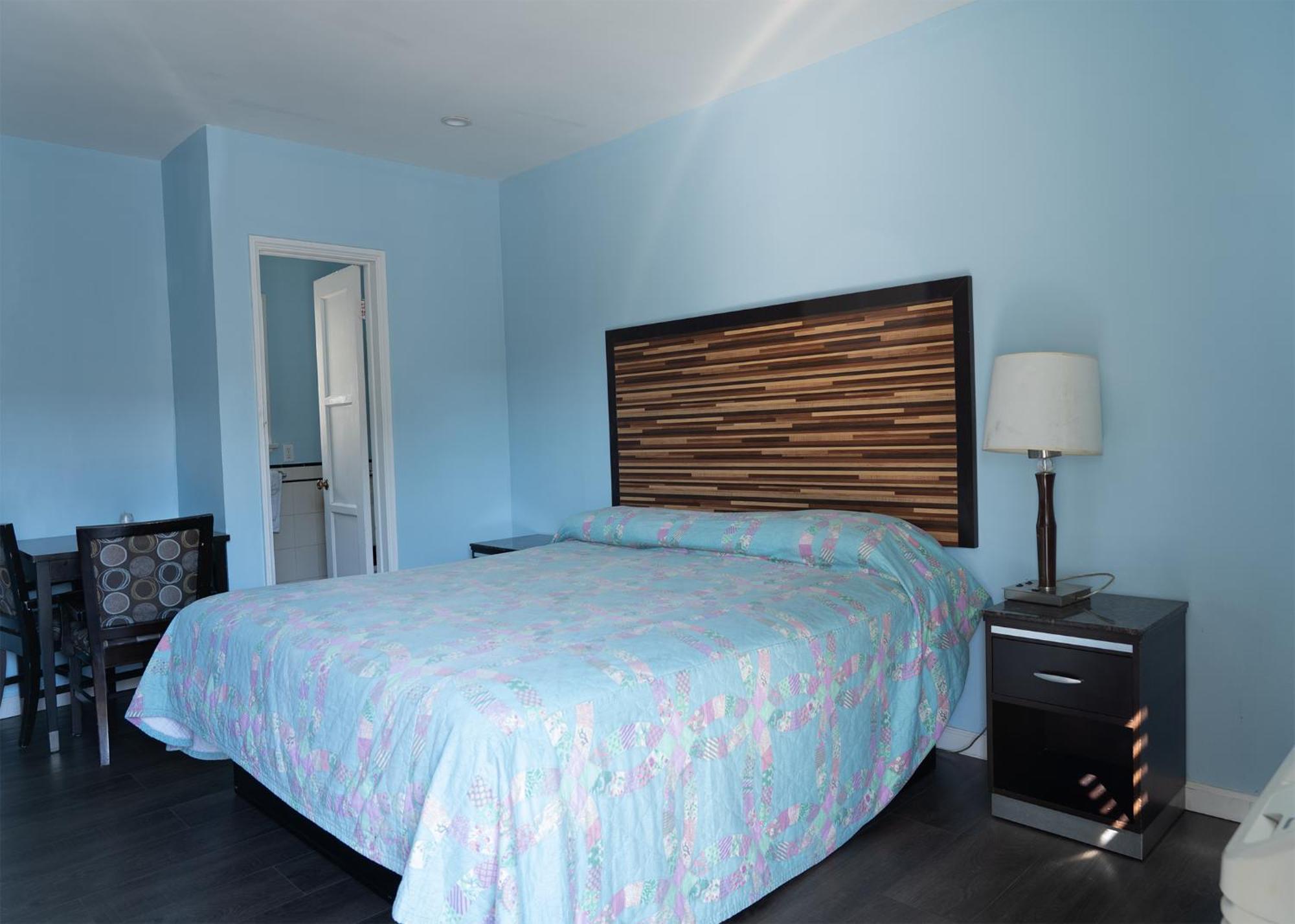 King Room with Kitchen