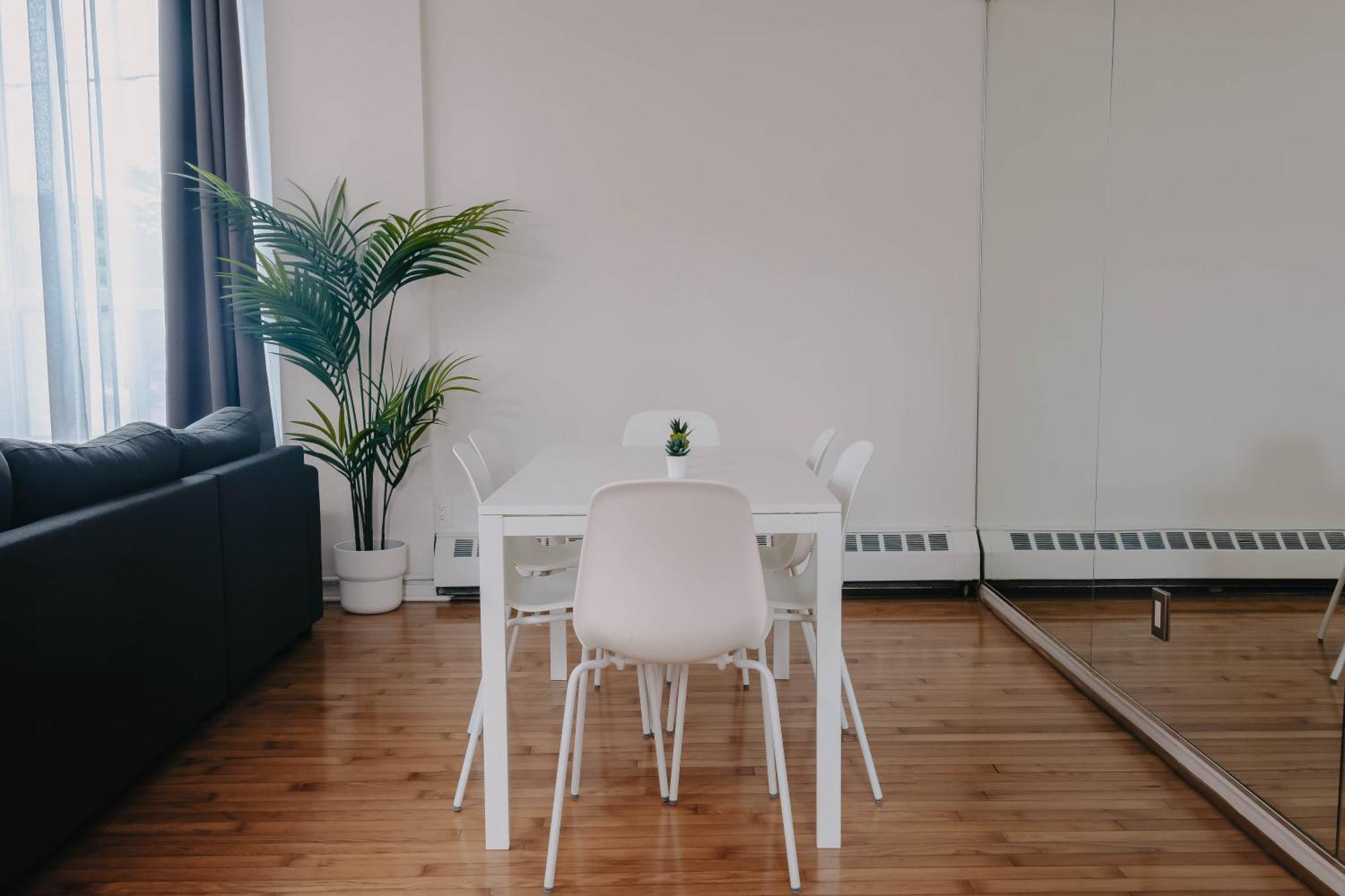 Two-Bedroom Suite,1620741618:JPEG