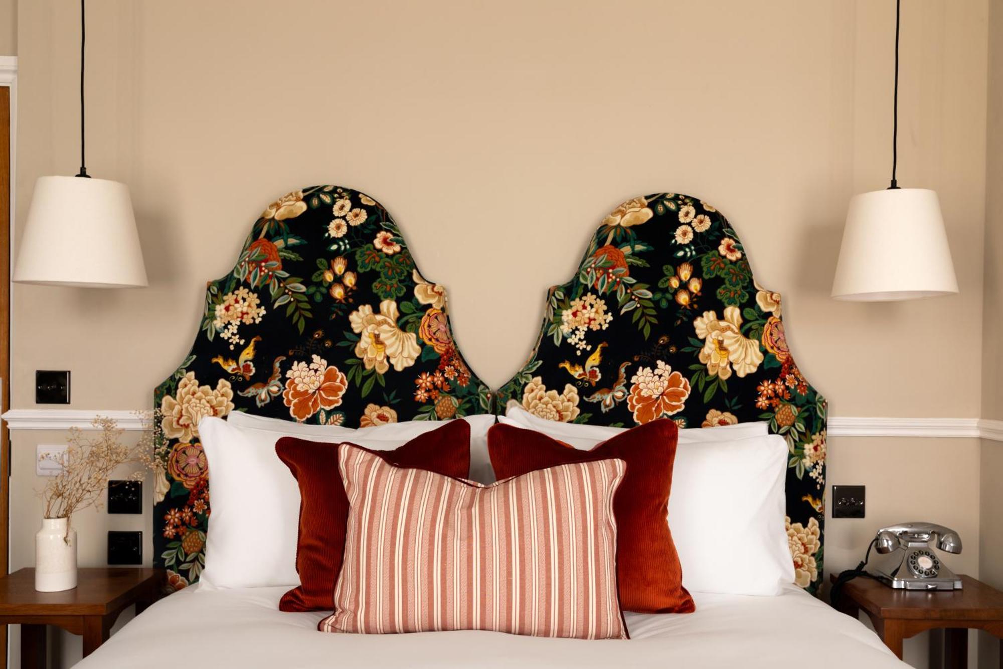 Double Room,1628655228:JPEG