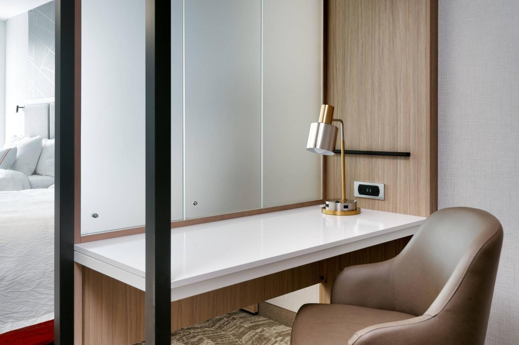 Suite, 2 Queen, Trundle bed, City view