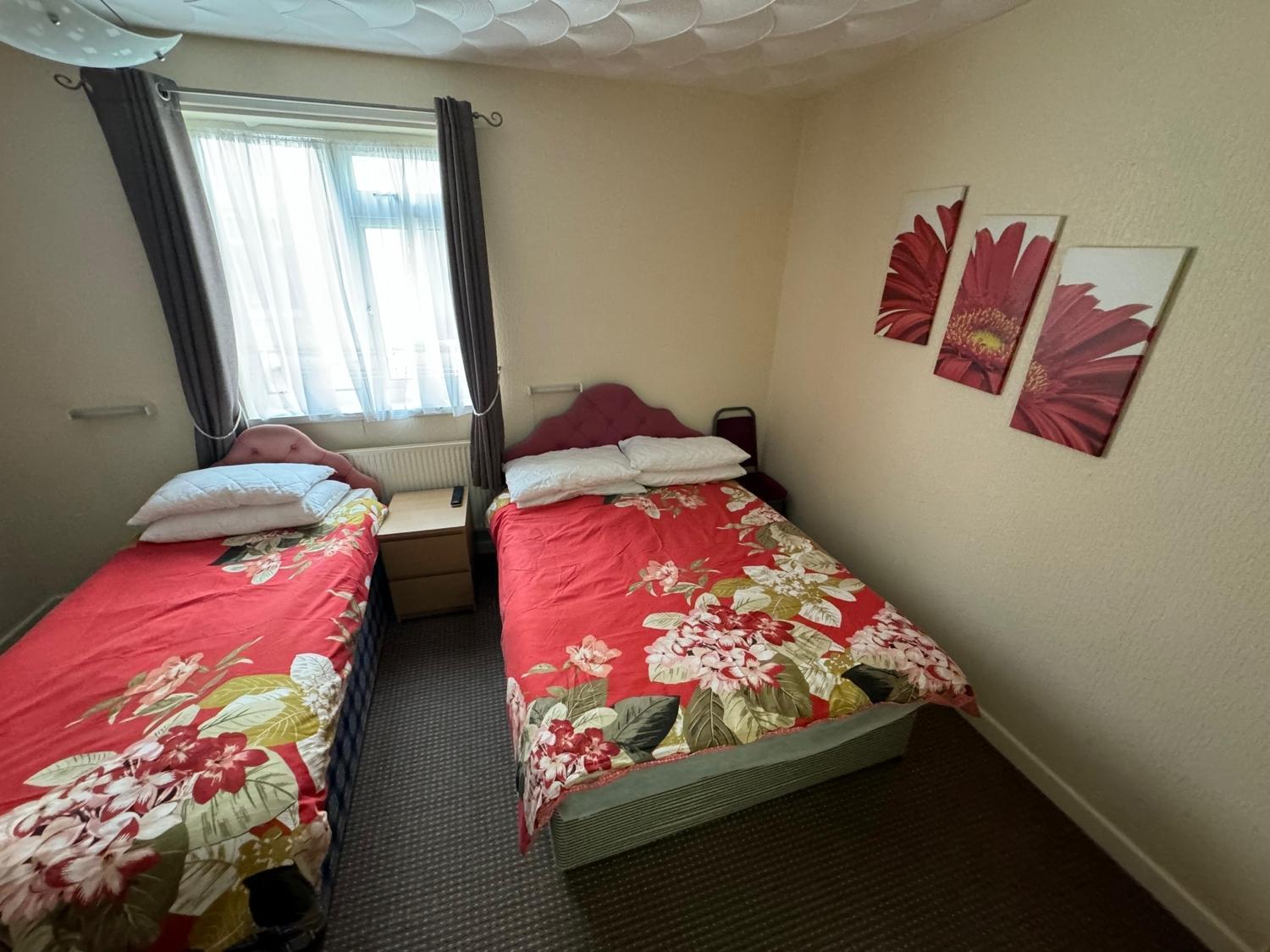 Standard Twin Room