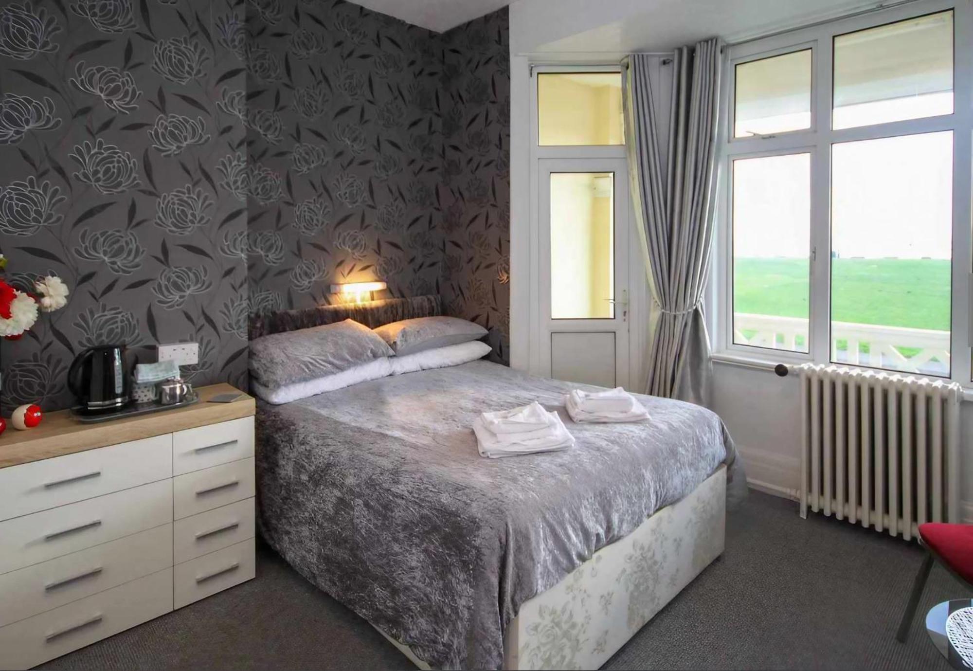 Deluxe Double Room with Sea View