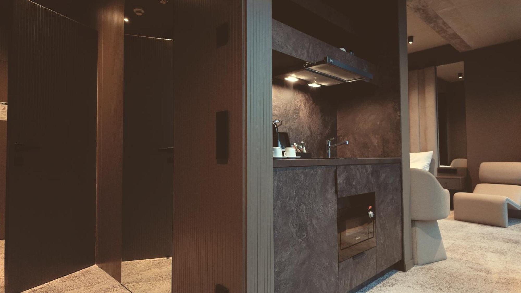 Suite with Balcony
