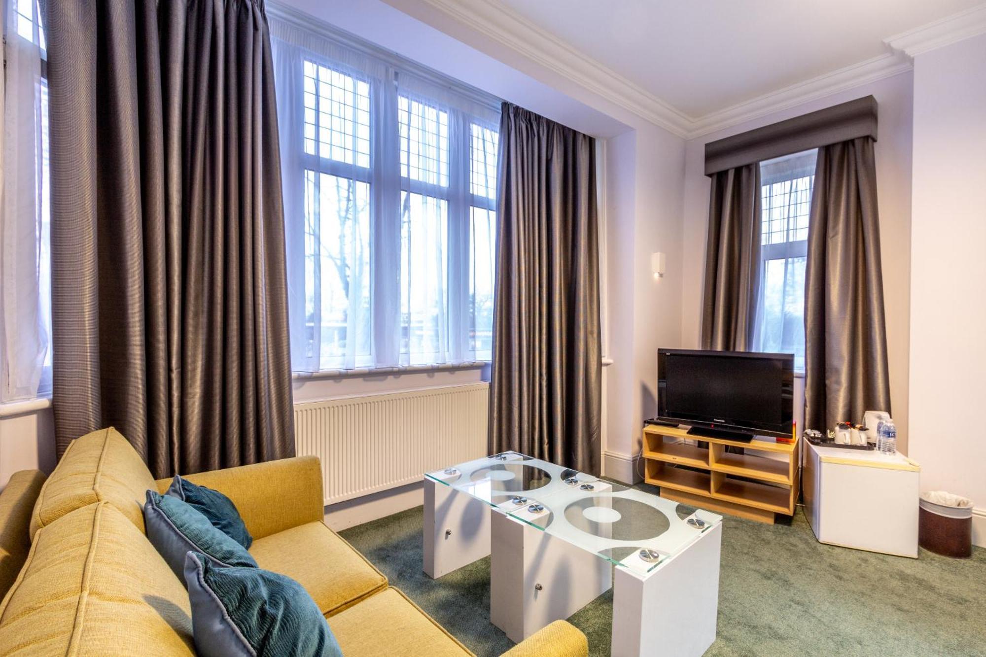 One-Bedroom Suite,1648557443:JPEG