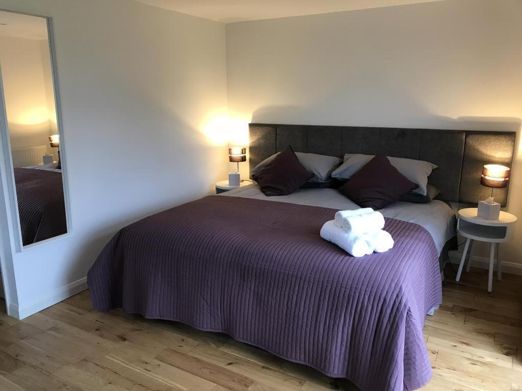 Twin Room with Shower