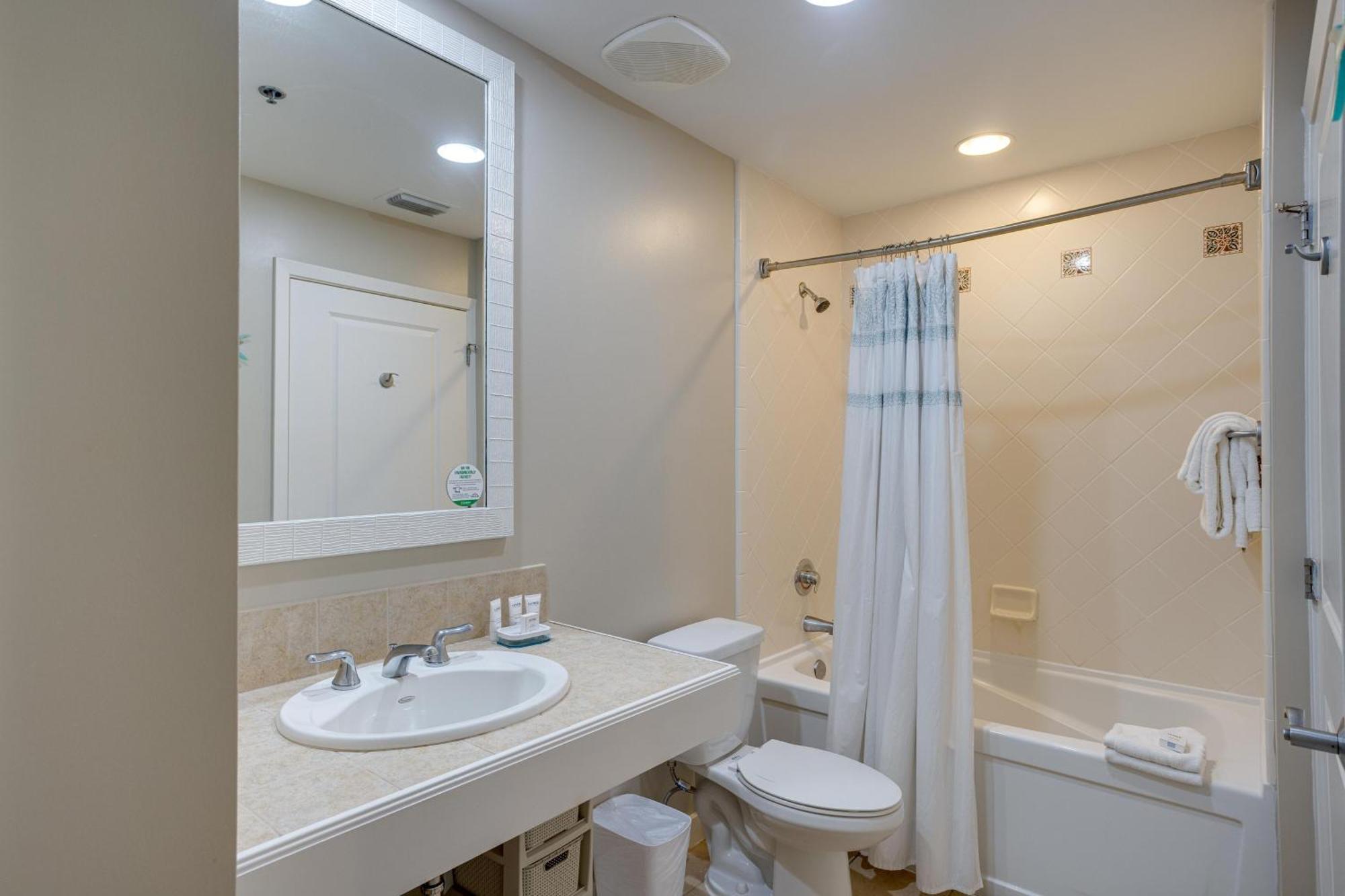 Studio Apartment with Queen Bed