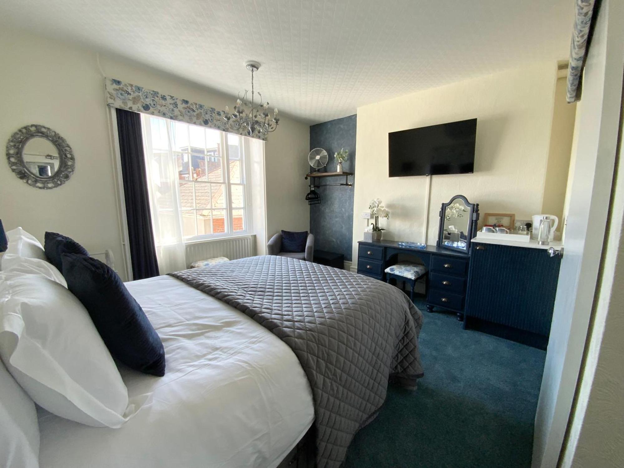 Double Room with Garden View,1661123183:JPEG