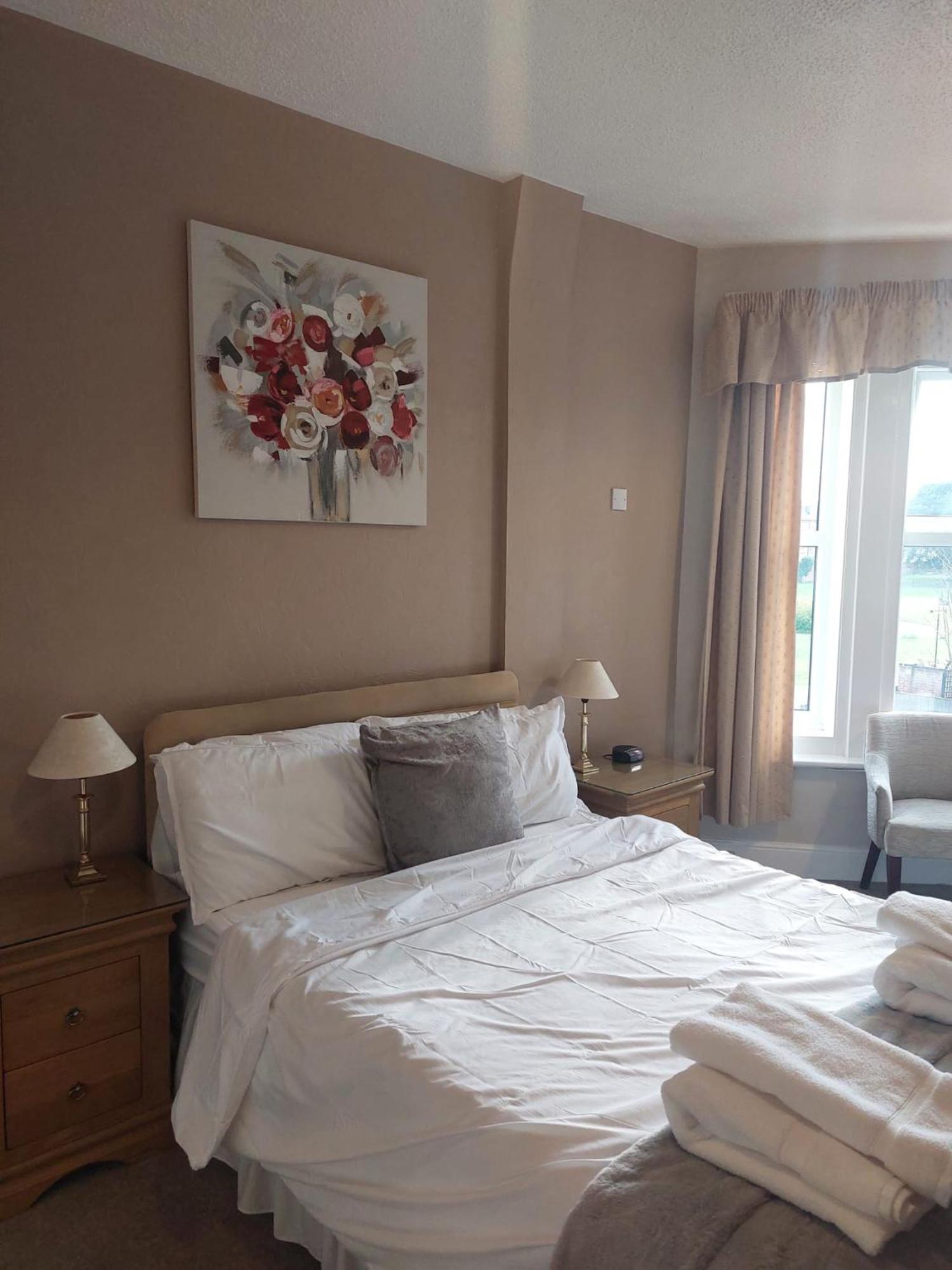 Large Double Room
