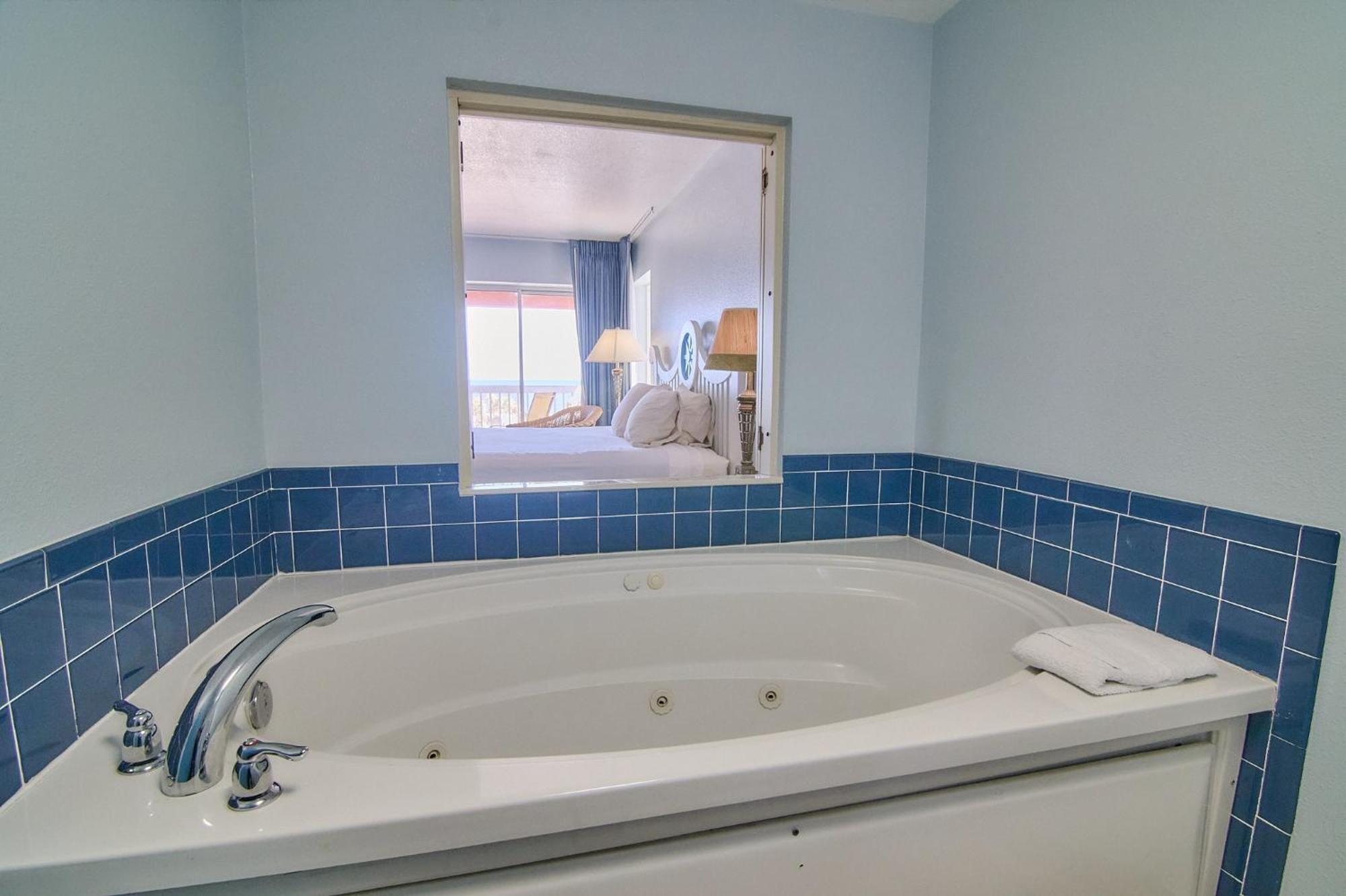 King Room with Jacuzzi - Second Floor