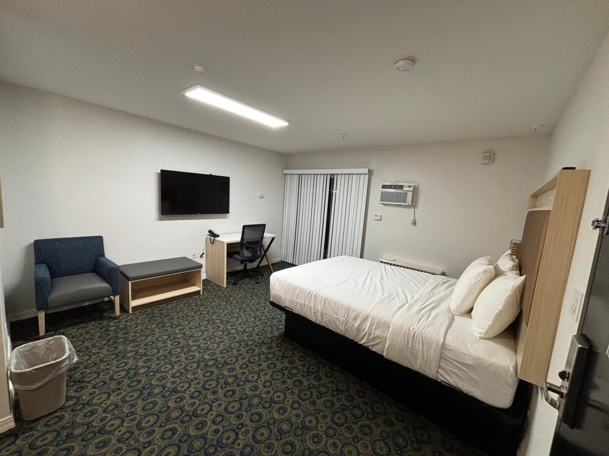 Queen Room