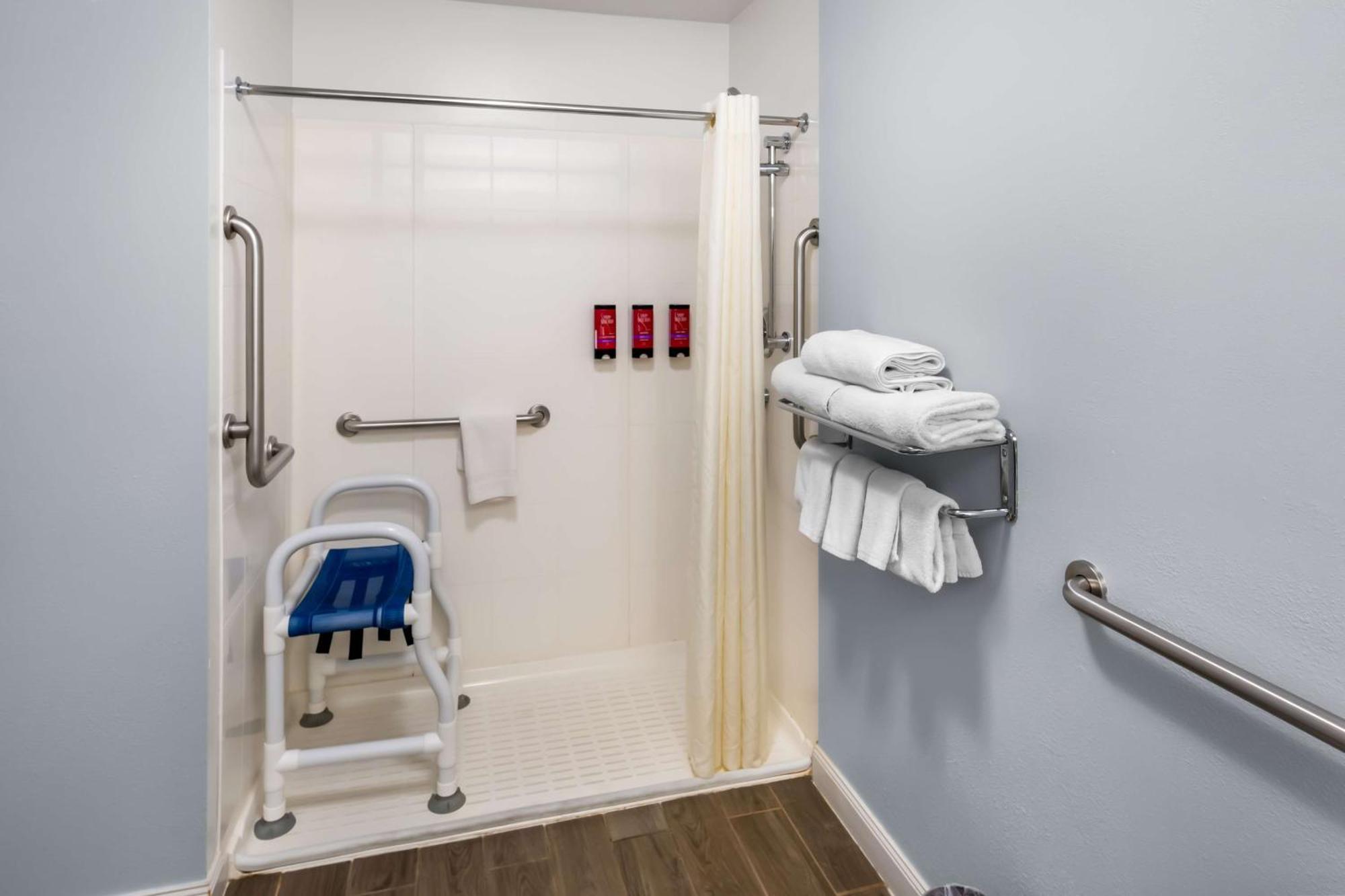 Queen Room - Mobility Access