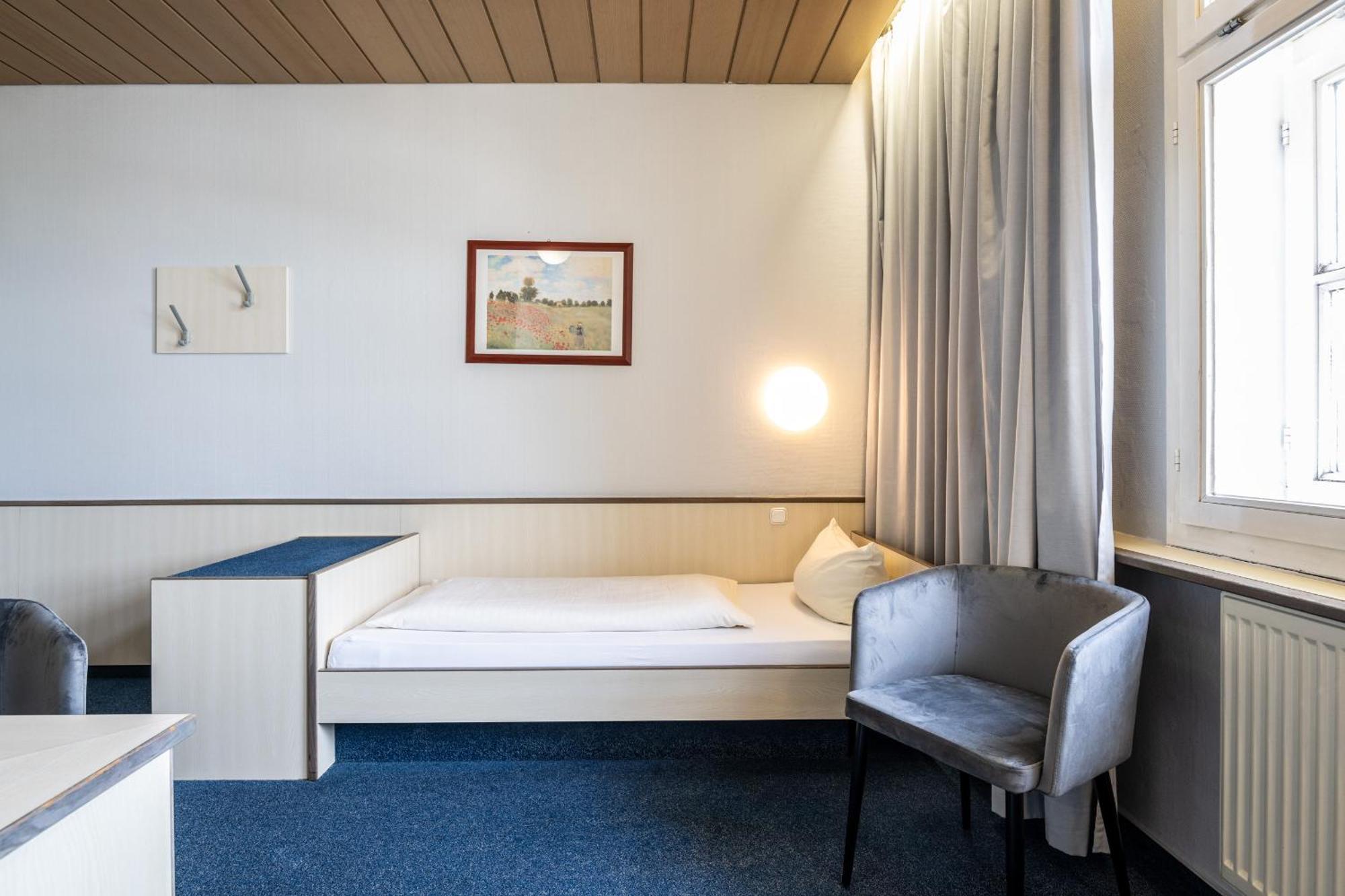 Large Twin Room