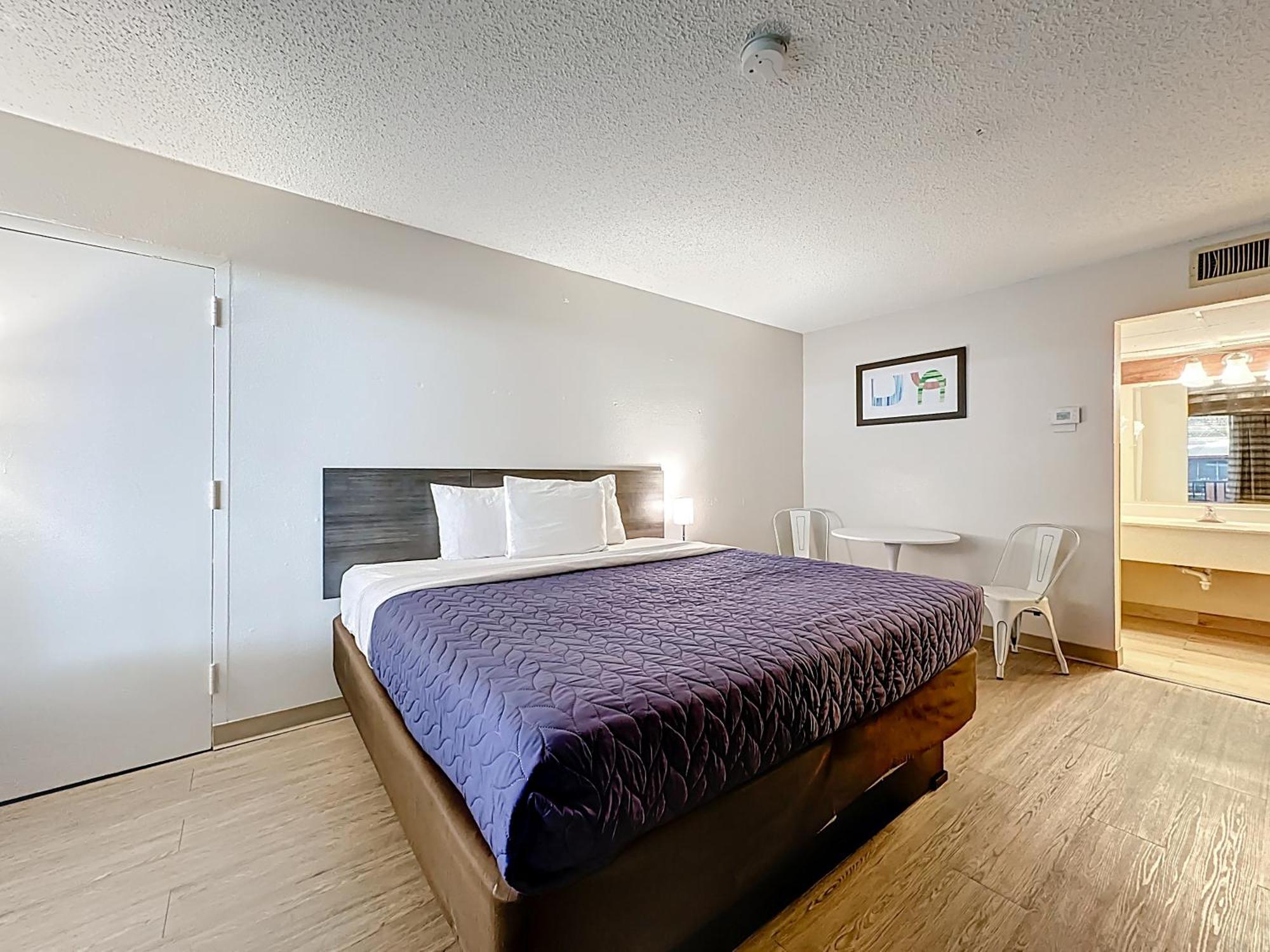 King Room - Exterior/Non-Smoking