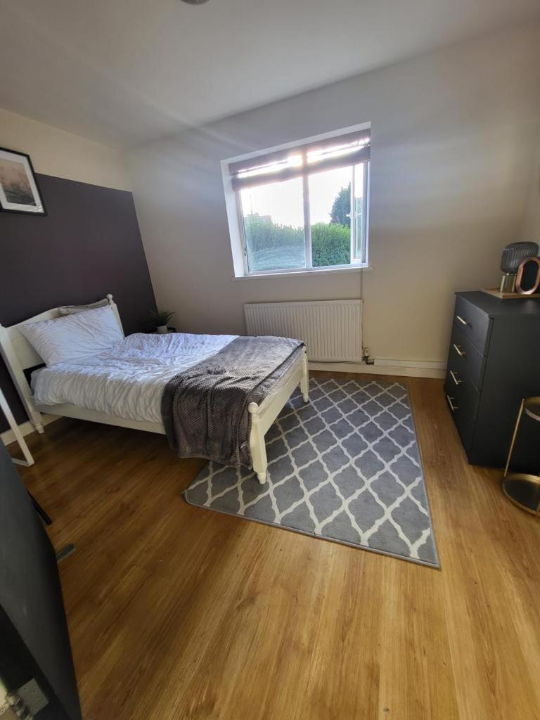 Single Room with Private Bathroom