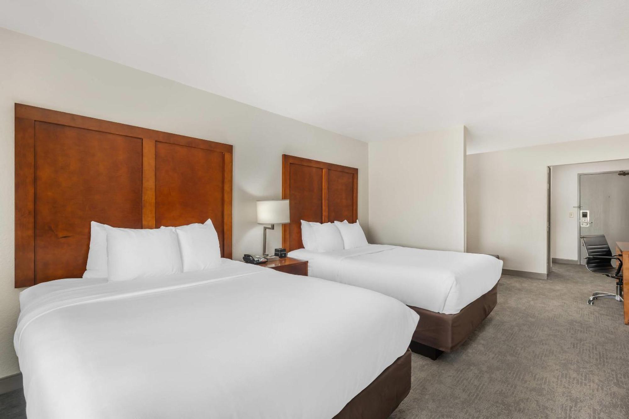 Queen Suite with Two Queen Beds