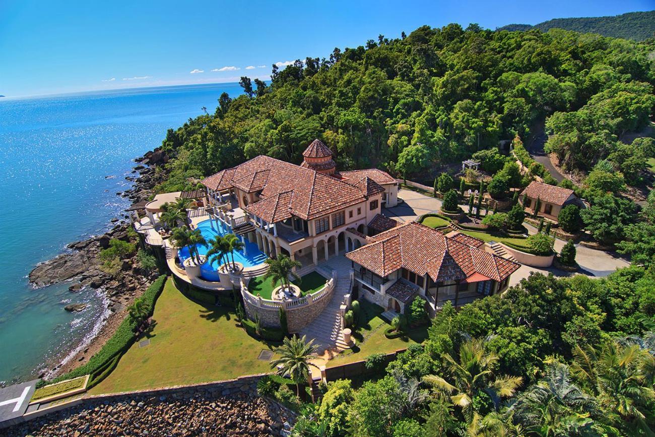 Six-Bedroom House