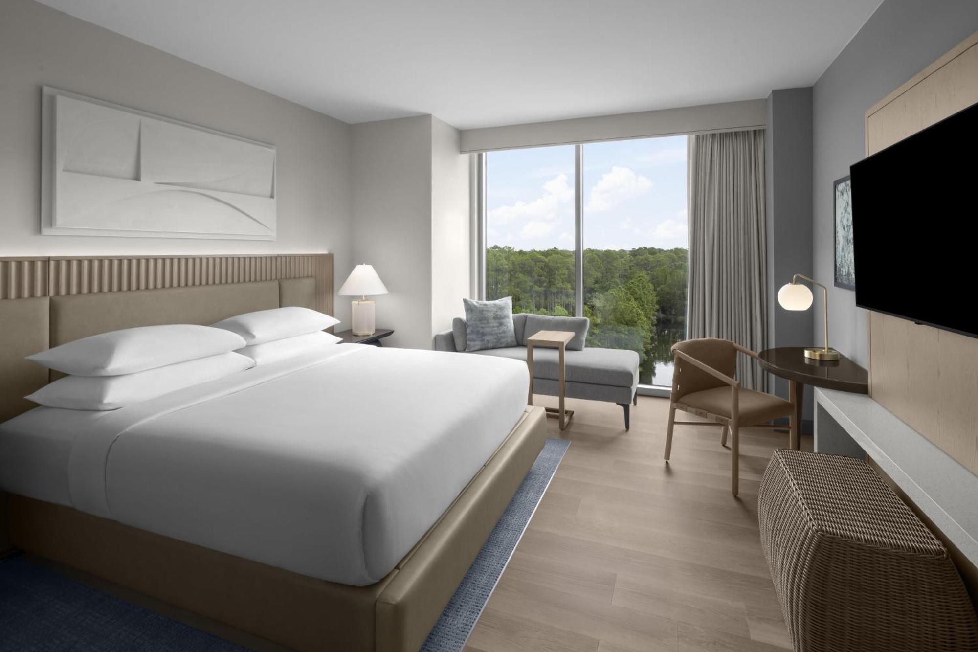 King Room with Water View - Hearing Accessible