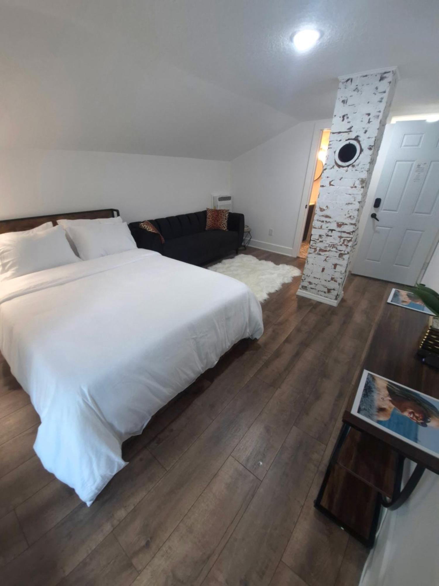 Queen Suite