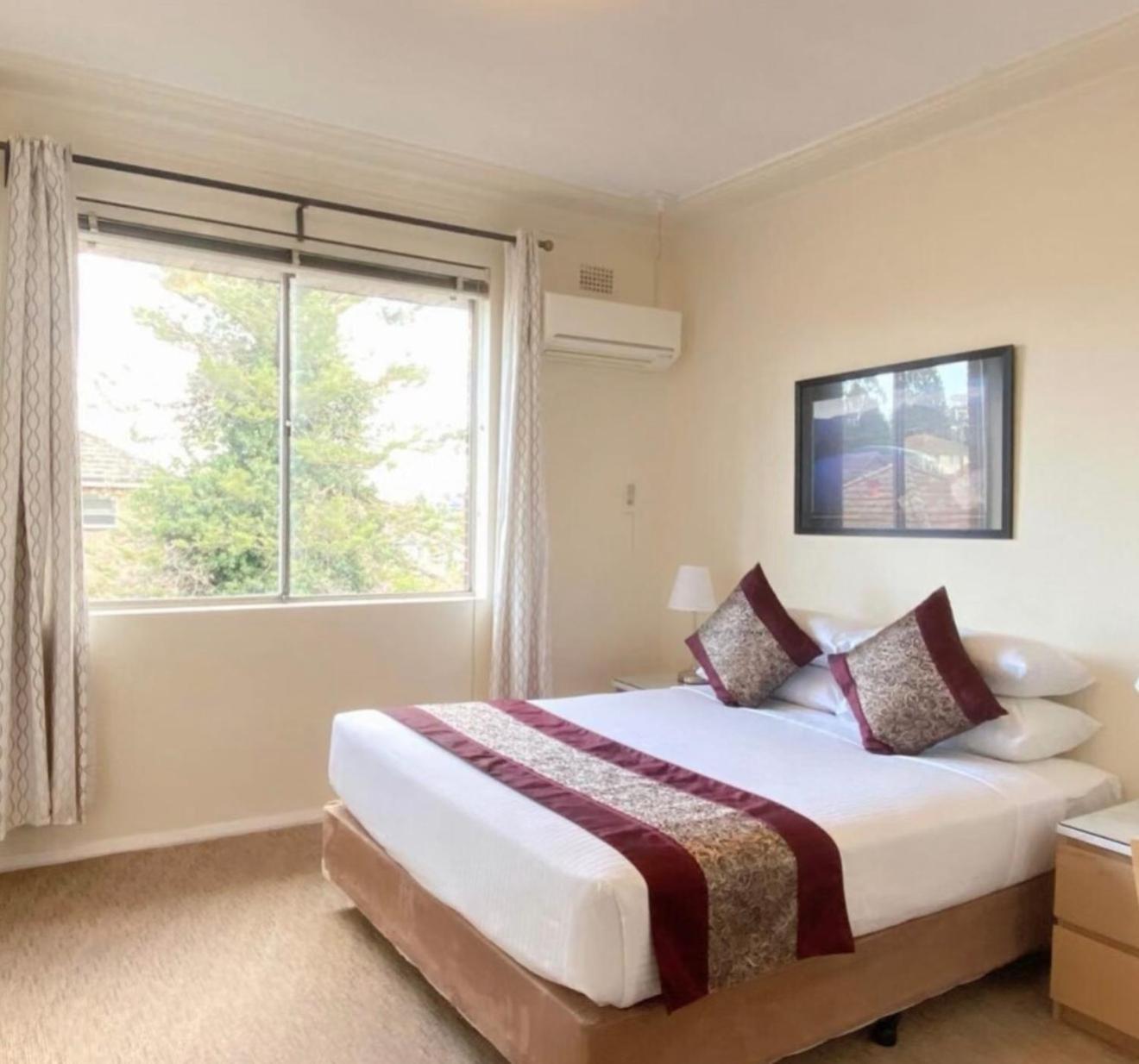 Boarding House Queen Room