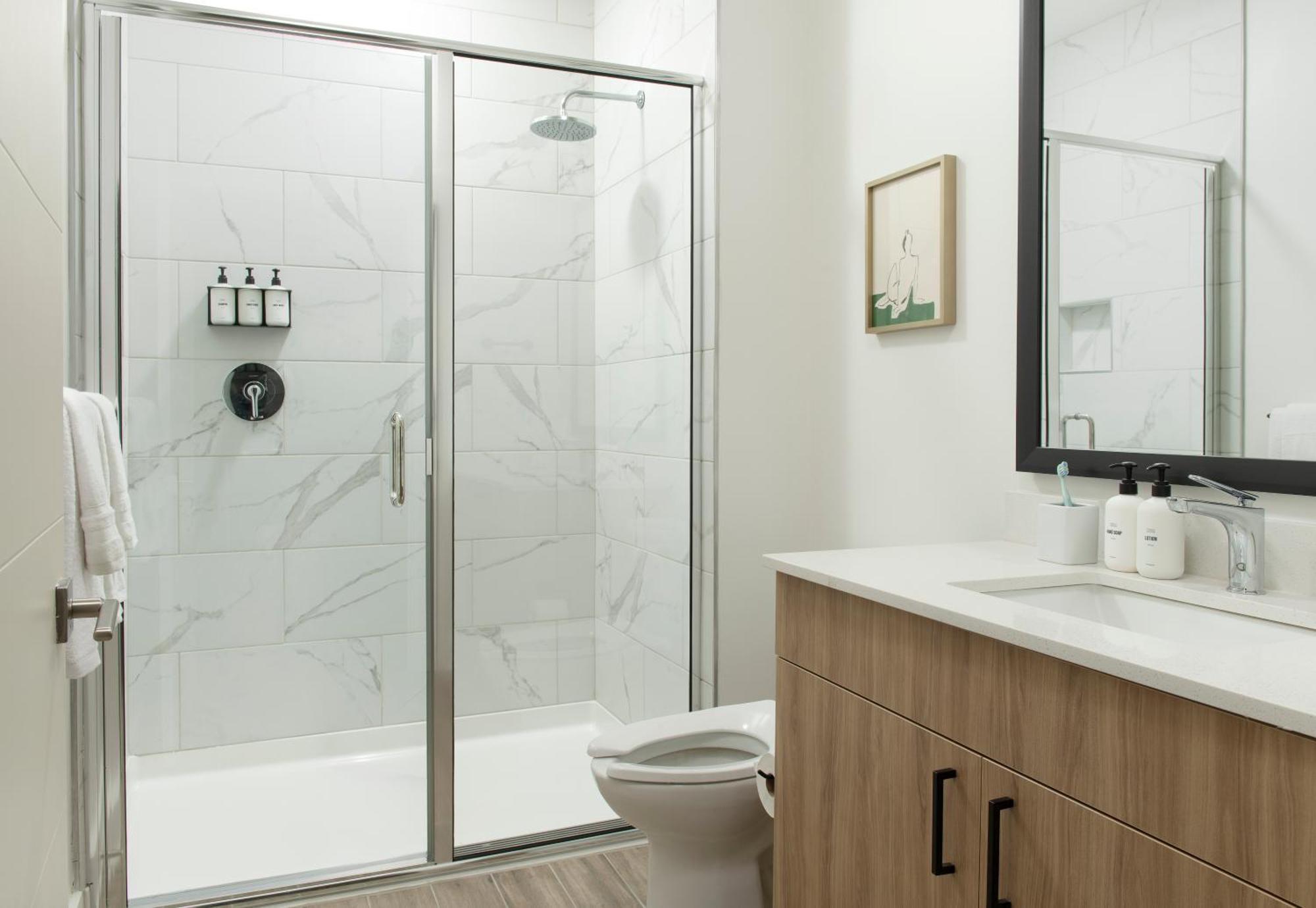 Deluxe Two Bedroom (Self Check-in with Virtual Front Desk)
