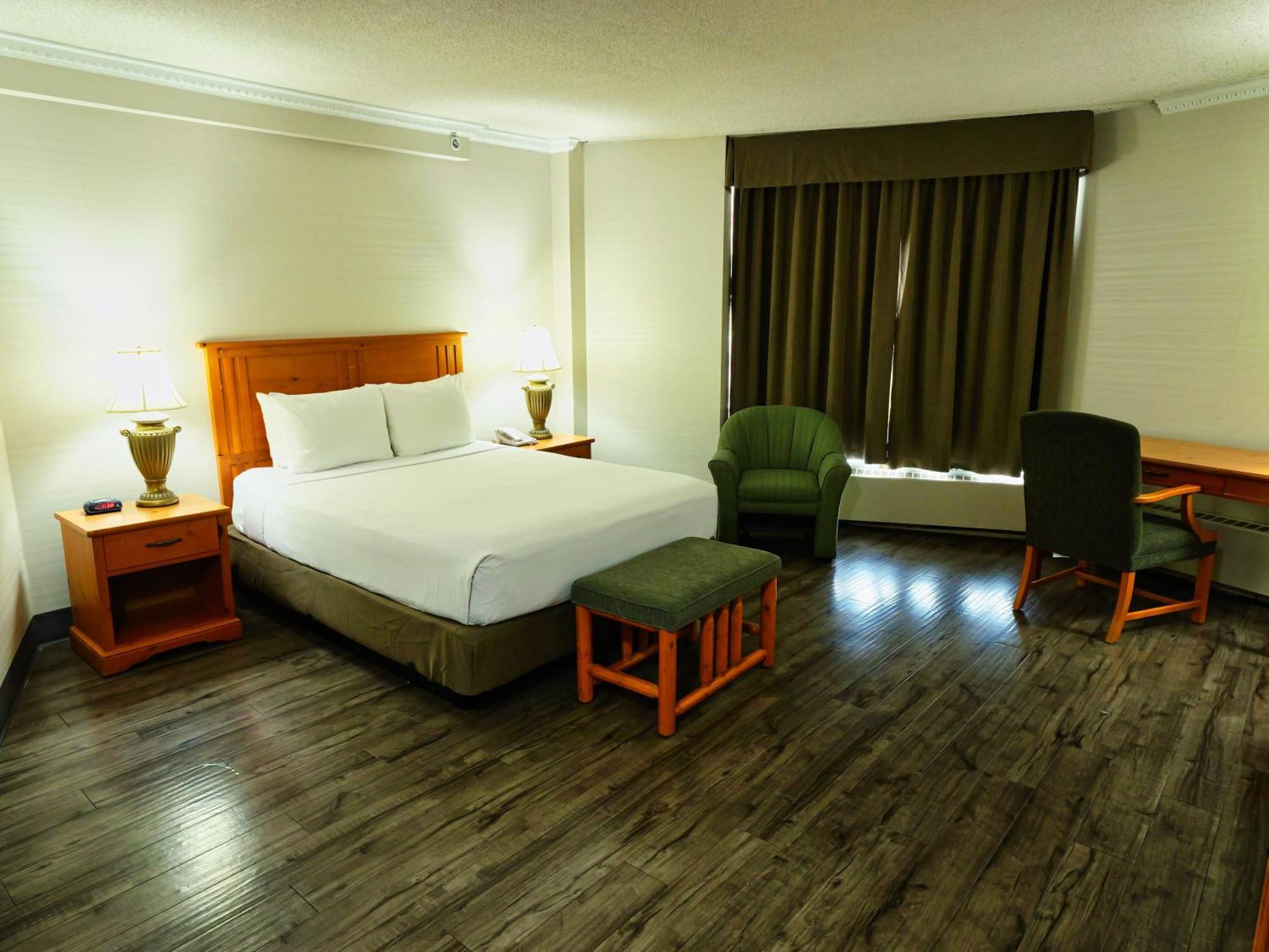 Queen Room