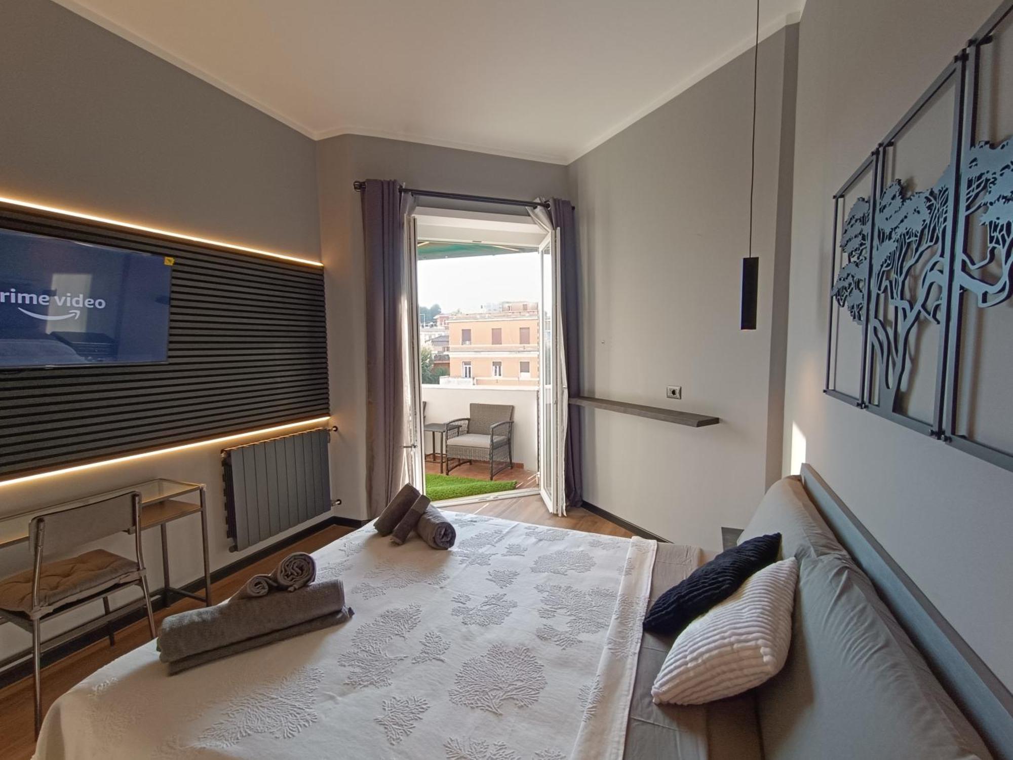 Deluxe Double Room with Balcony