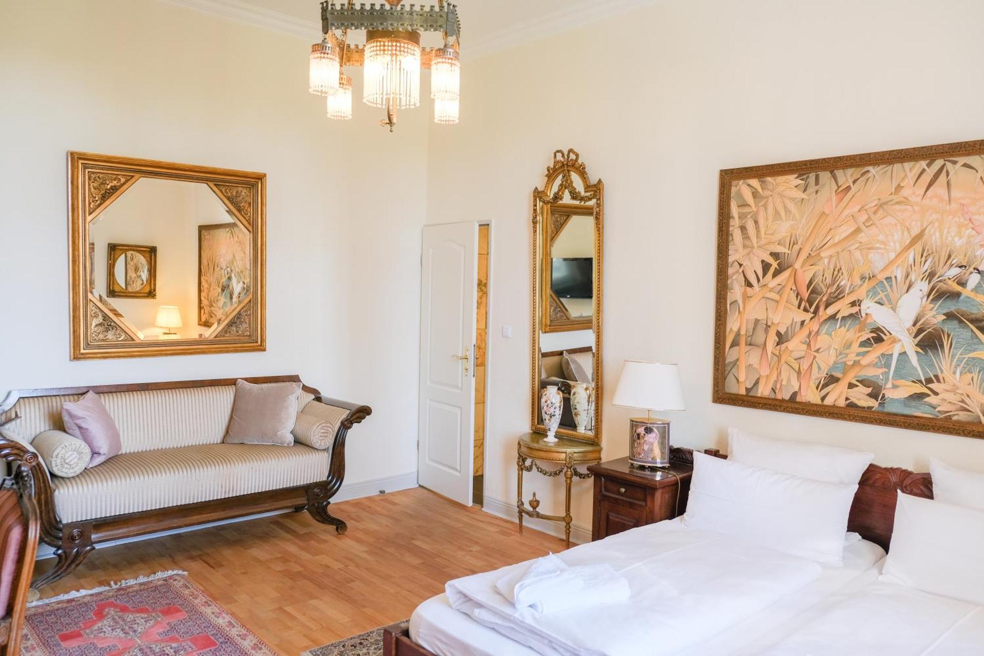 Large Double Room