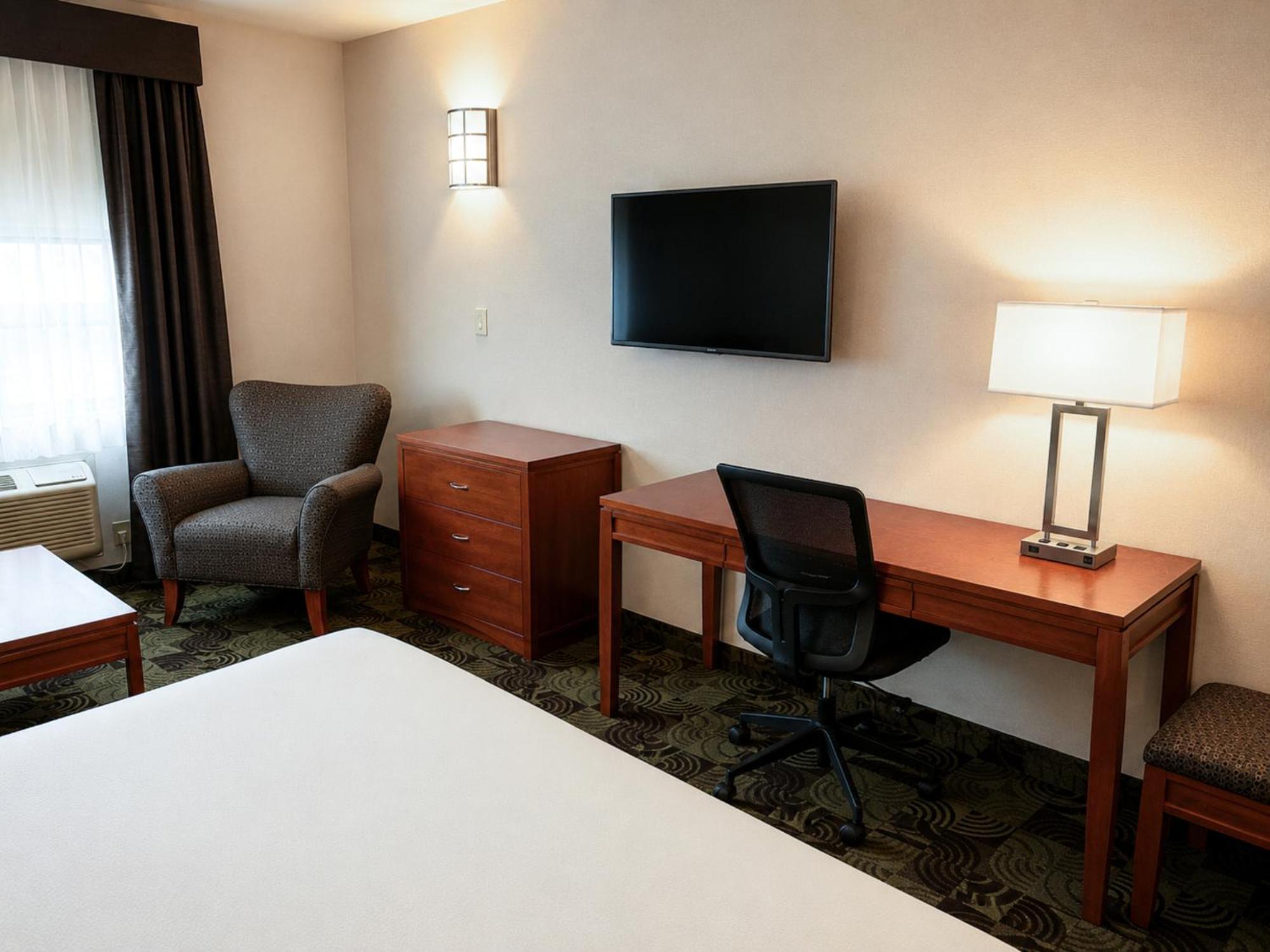 Standard King Room