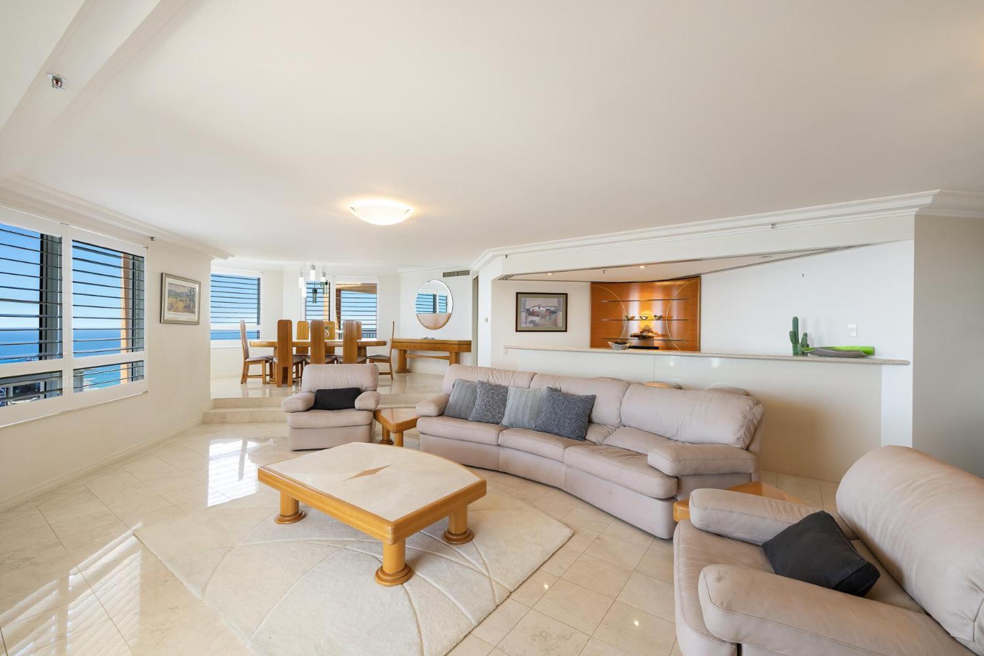 Three-Bedroom Apartment - Sub Penthouse