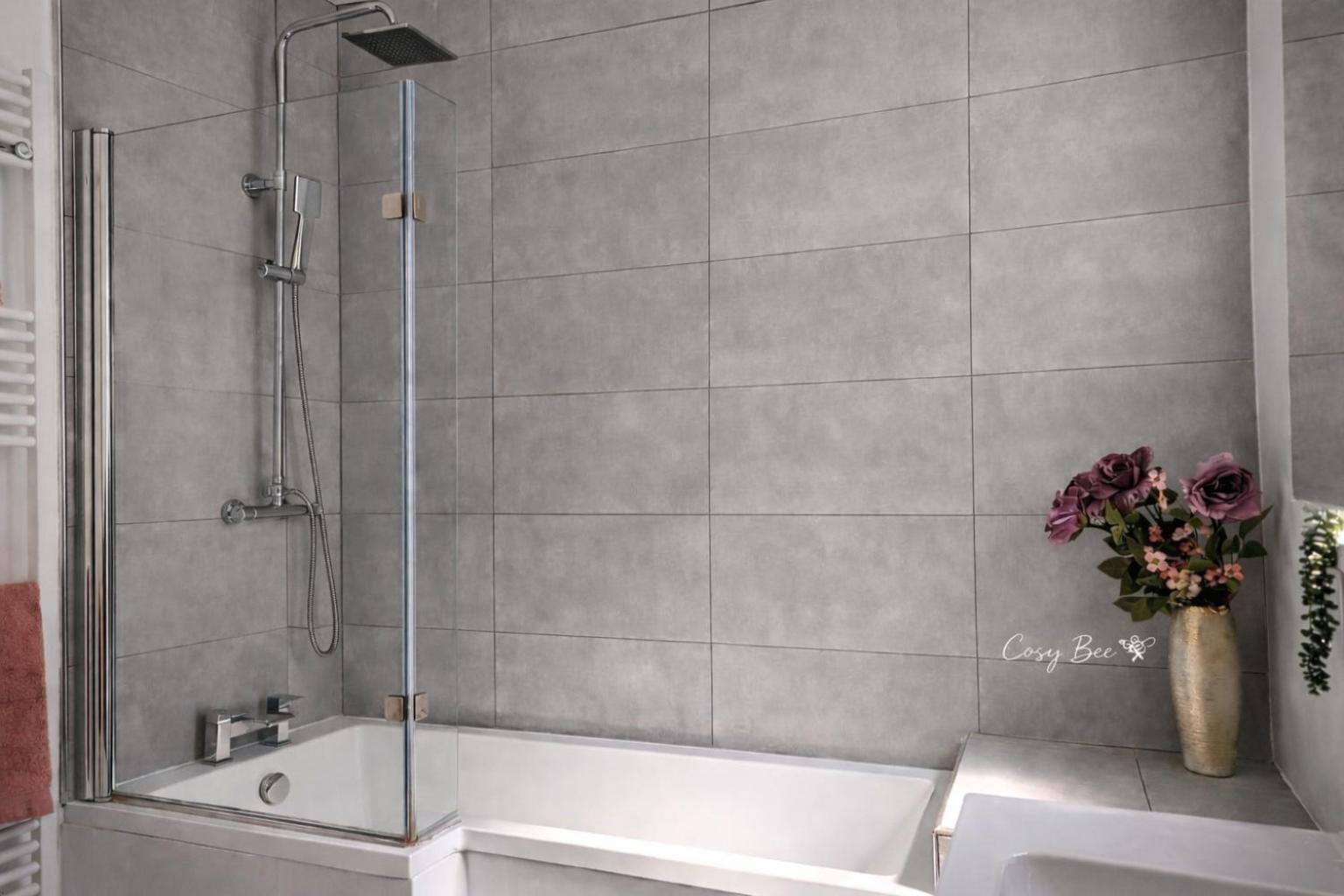 Single Room with Shared Bathroom