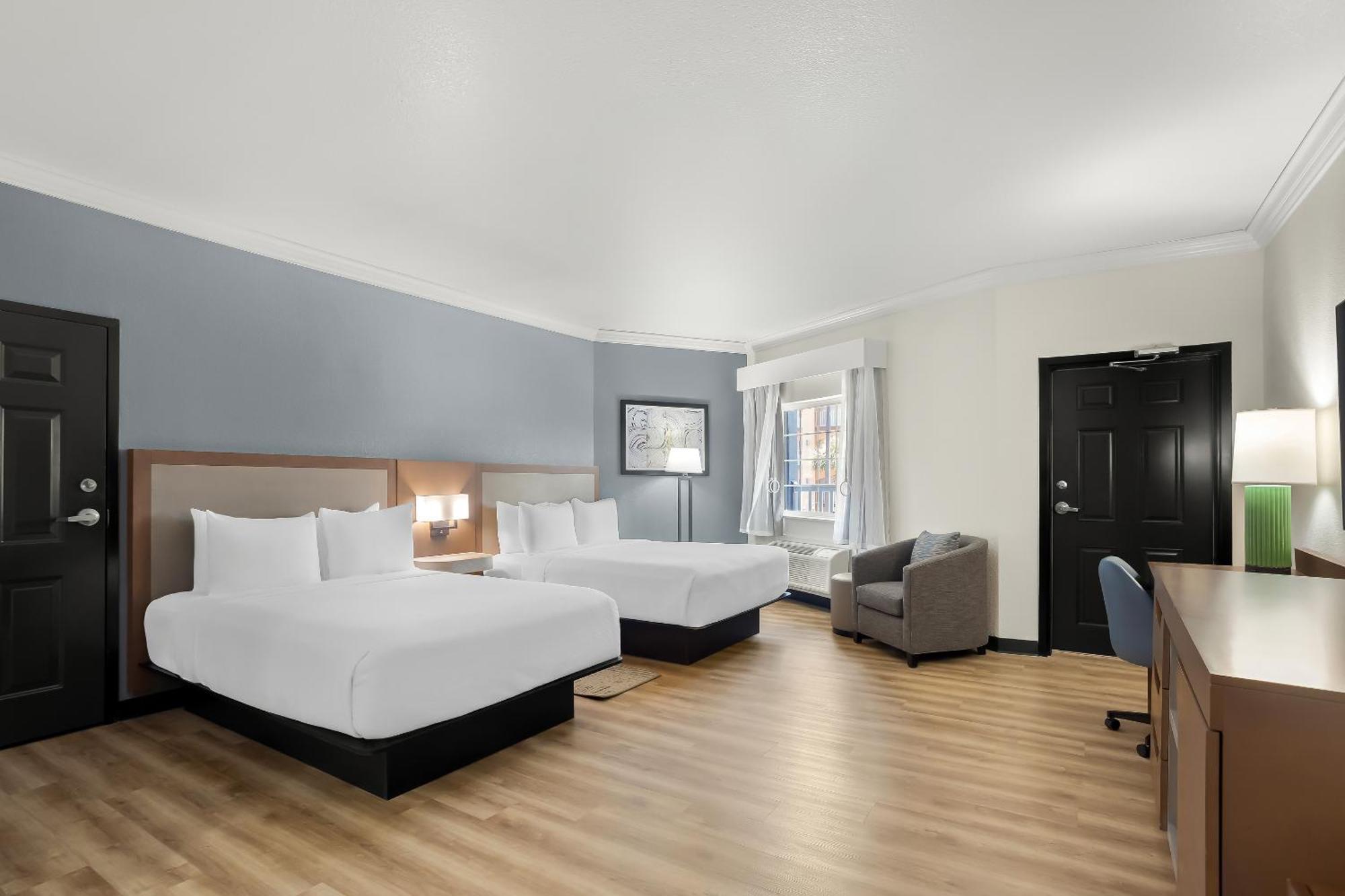 Queen Room with Two Queen Beds and Ocean View