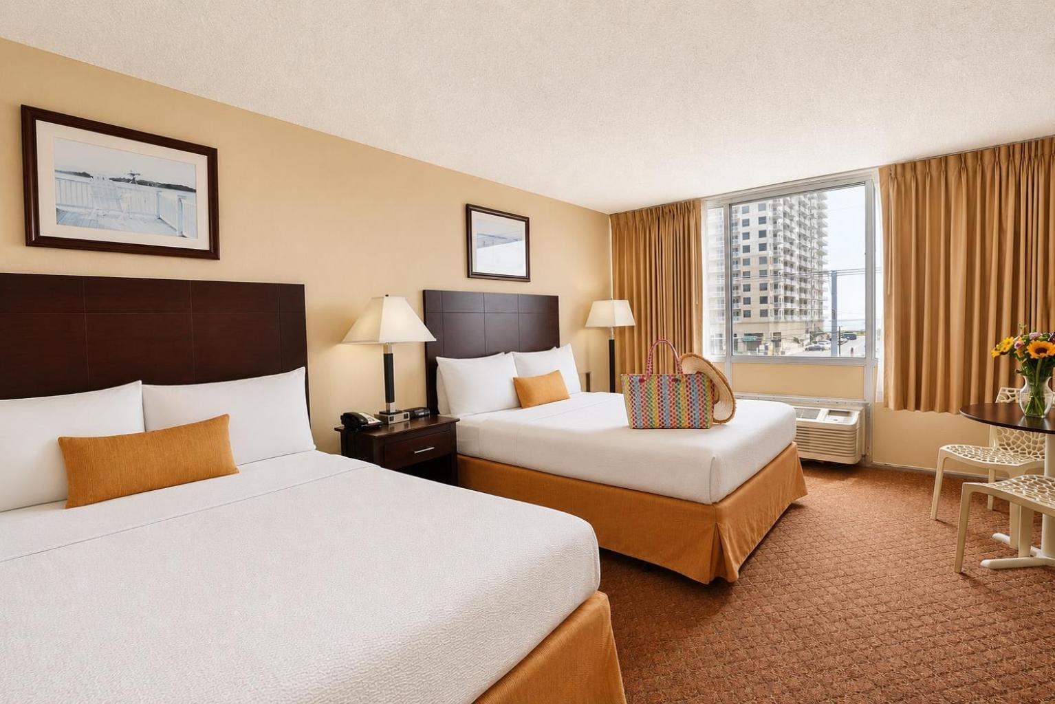Standard Room Two Queen Beds – North Building City View