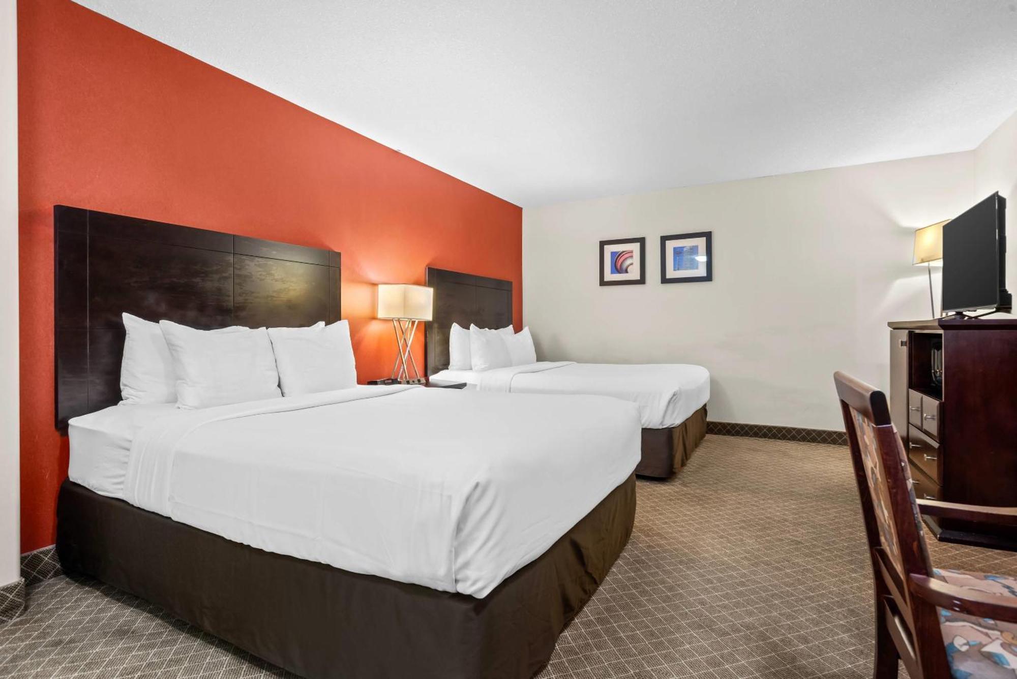 Standard Queen Room with Two Queen Beds - Non-Smoking