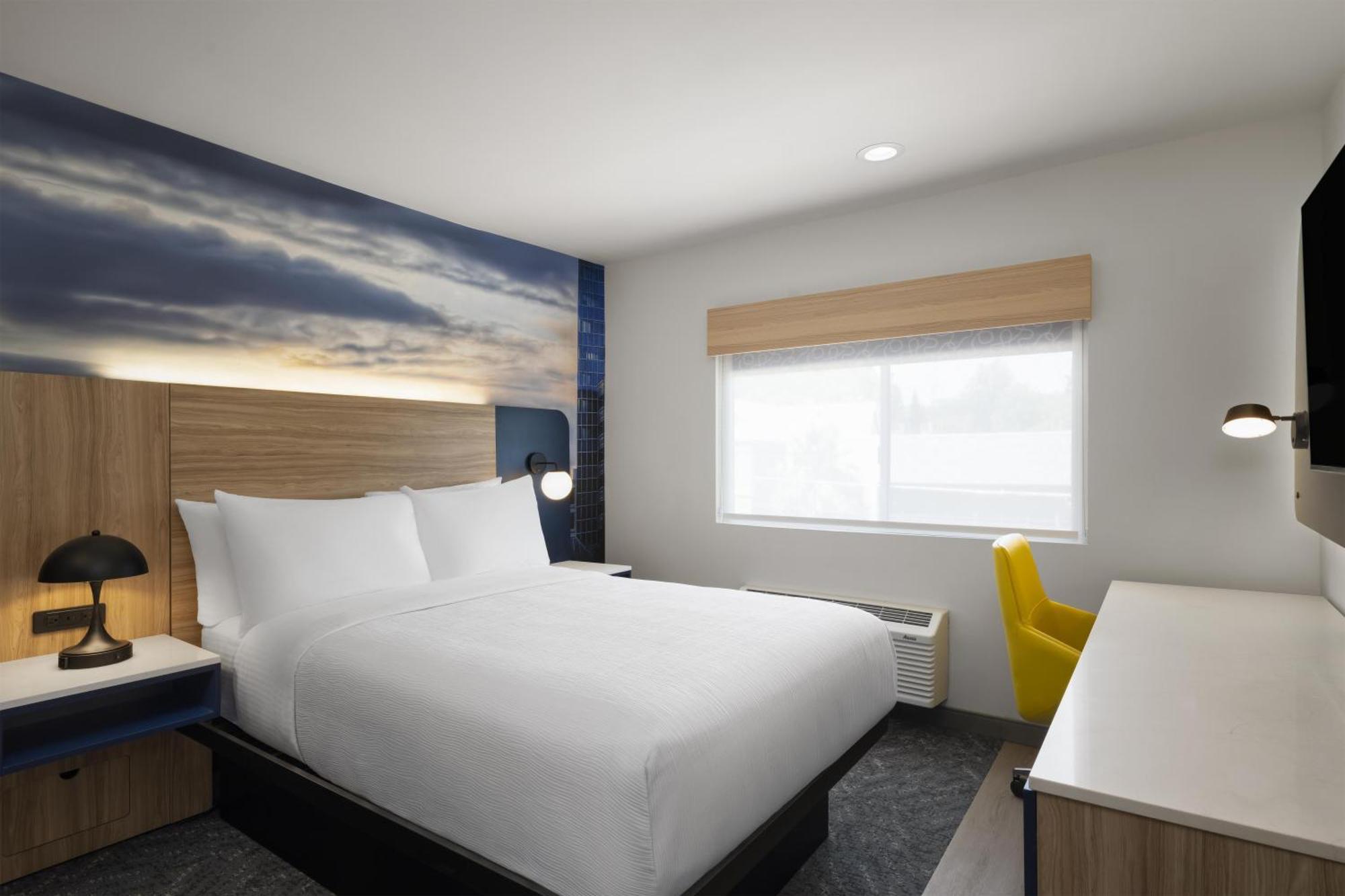 Pet Friendly Double Room with Walk-In Shower - Non-Smoking
