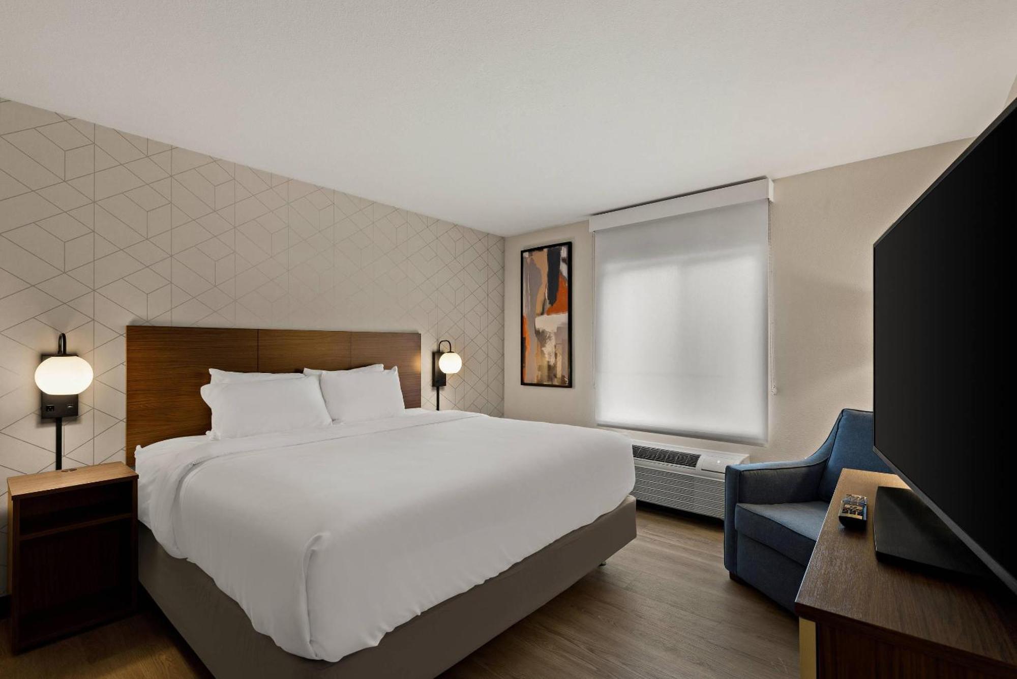 King Suite with Sofa - Non Smoking