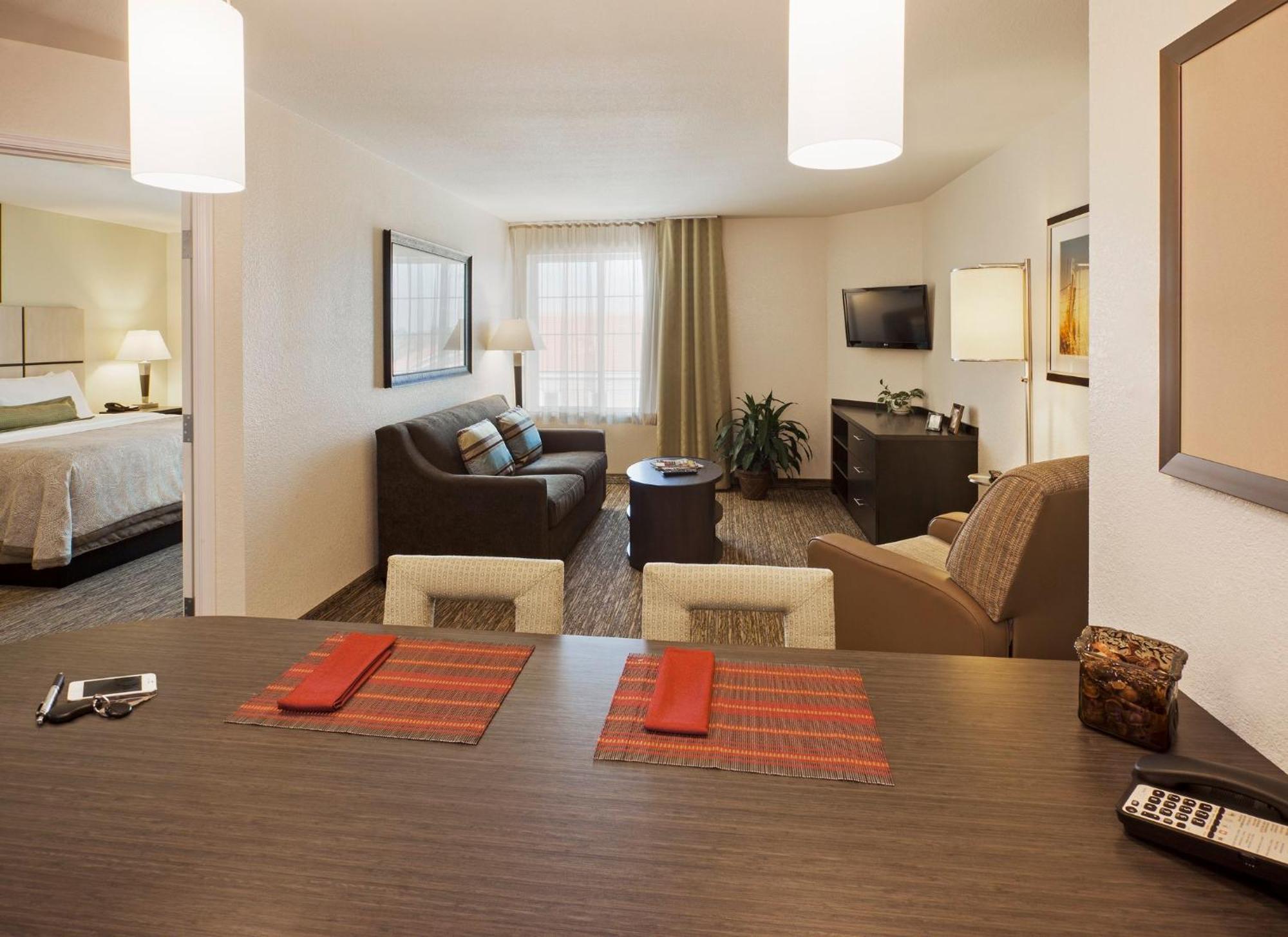 One-Bedroom King Suite