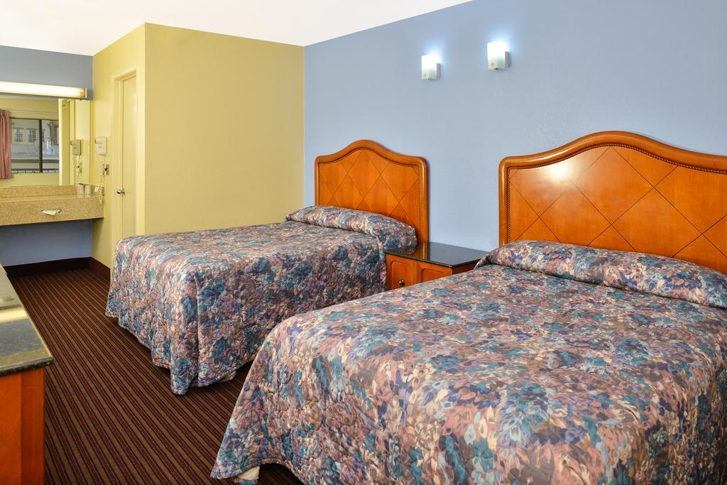 Queen Room with Two Queen Beds