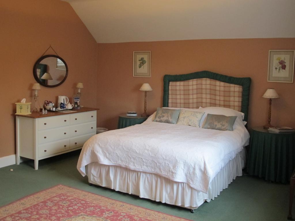 King Room with Garden View