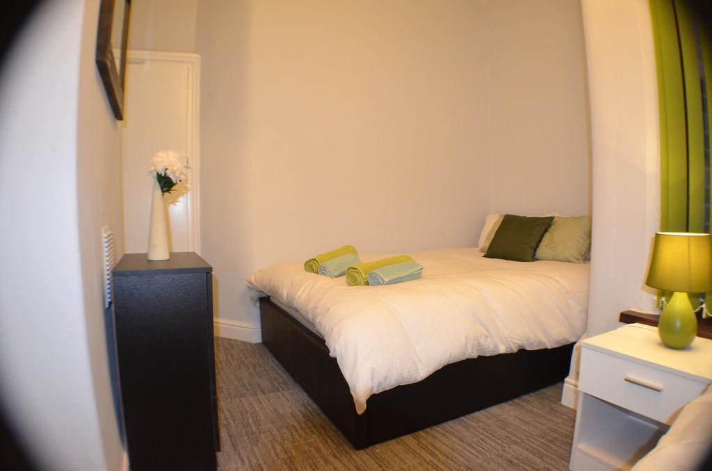Large Double Room,821749067:JPEG