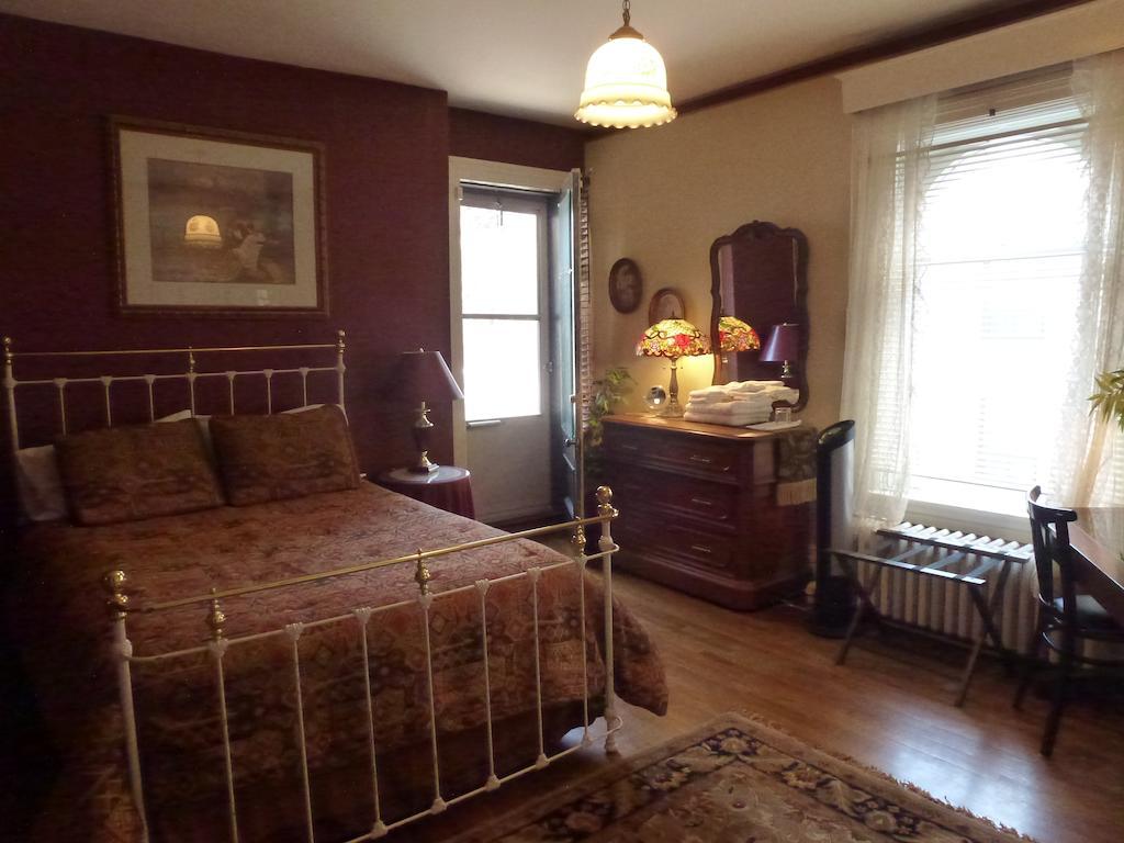 Queen Room Balcony,234886073:JPEG
