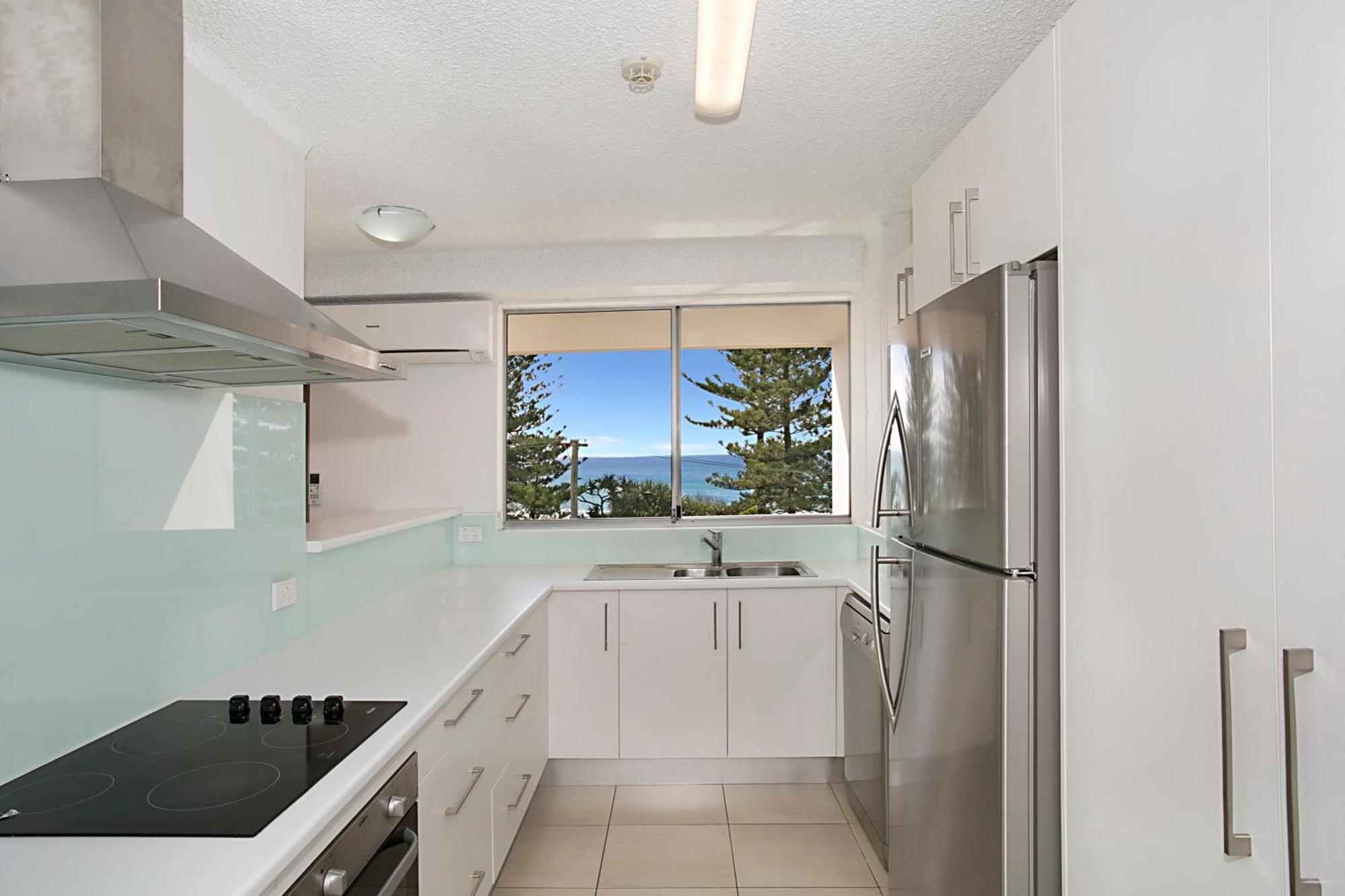 Two-Bedroom Apartment with Air-Conditioning and Ocean View,738801202:JPEG