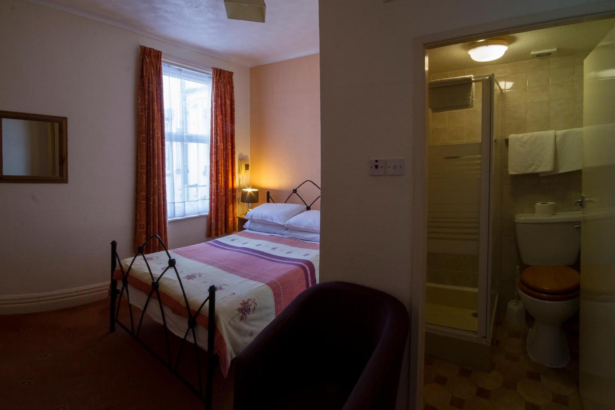 Large Double Room