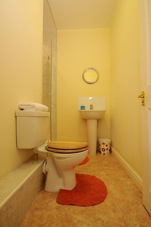 Triple Room with Shared Bathroom