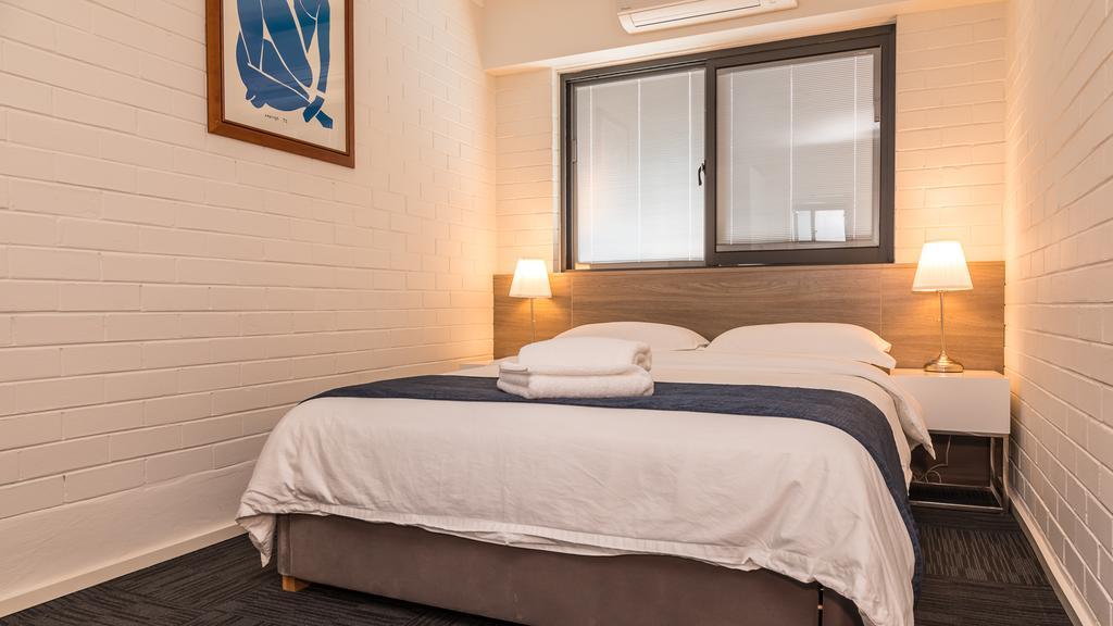 One-Bedroom Apartment,402408942:JPEG