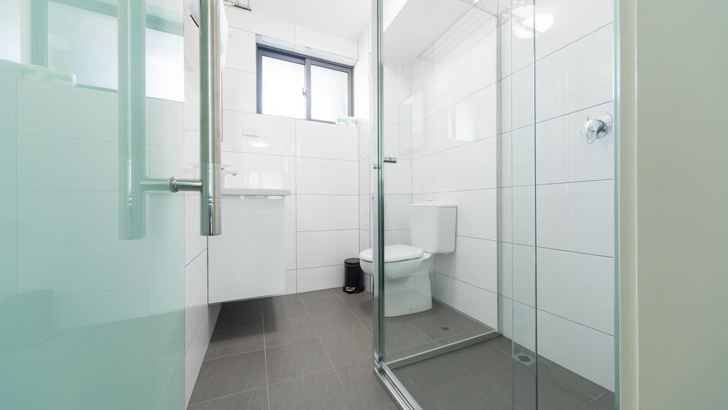 One-Bedroom Apartment,402408945:JPEG