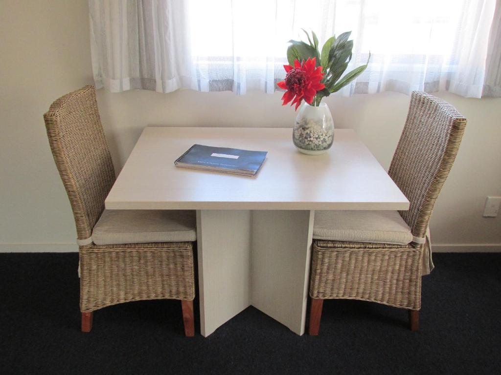 One-Bedroom Apartment,1597565230:JPEG